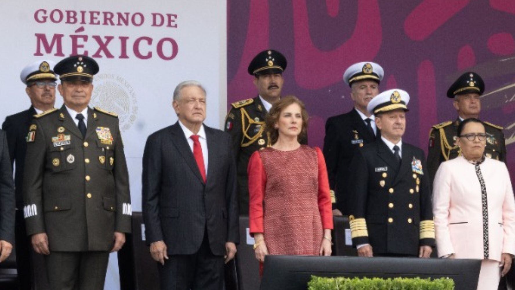 El vestido de Beatriz Gutiérrez Müller en el Desfile de Independencia 2023 en el Zócalo