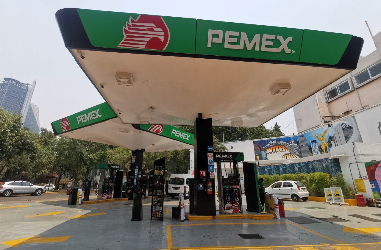 Otorgan suspensión provisional a reforma que elimina regulación asimétrica de Pemex 