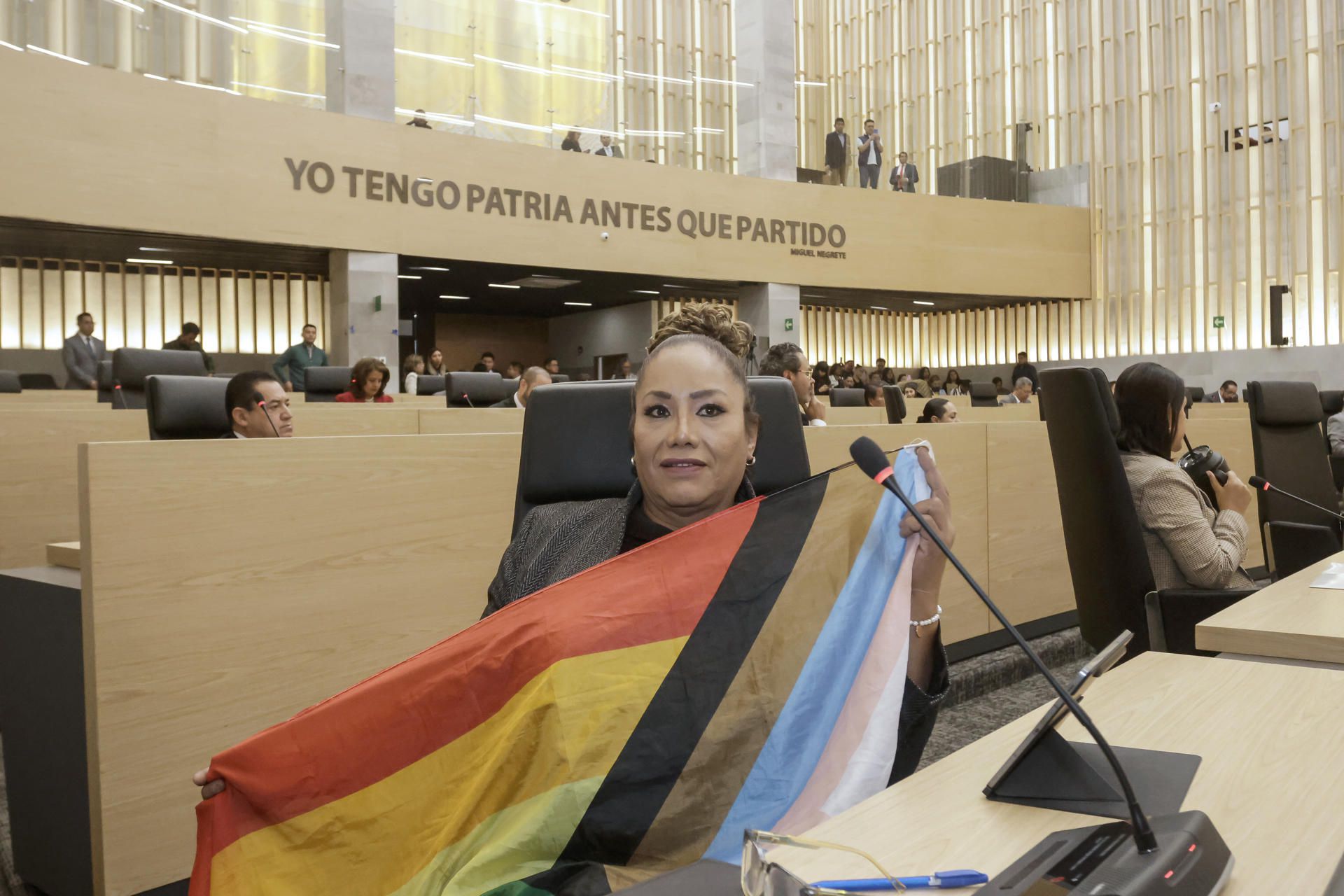 Chumacero hizo historia al convertirse en la primera diputada trans en el Congreso de Puebla. 