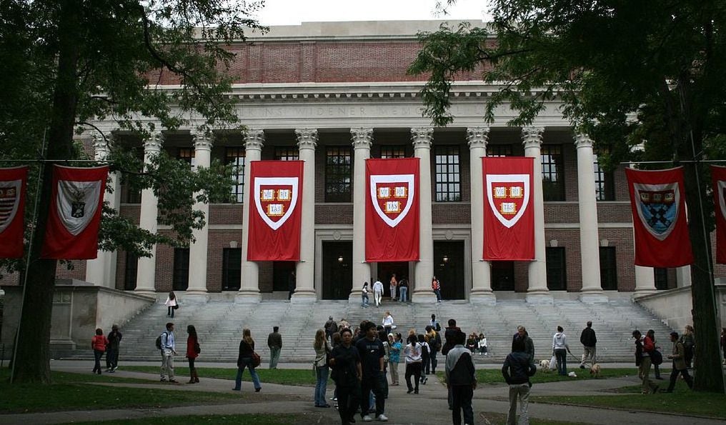 Harvard es una de las varias escuelas que están siendo investigadas por el gobierno por su presunta incapacidad para abordar el antisemitismo en el campus.