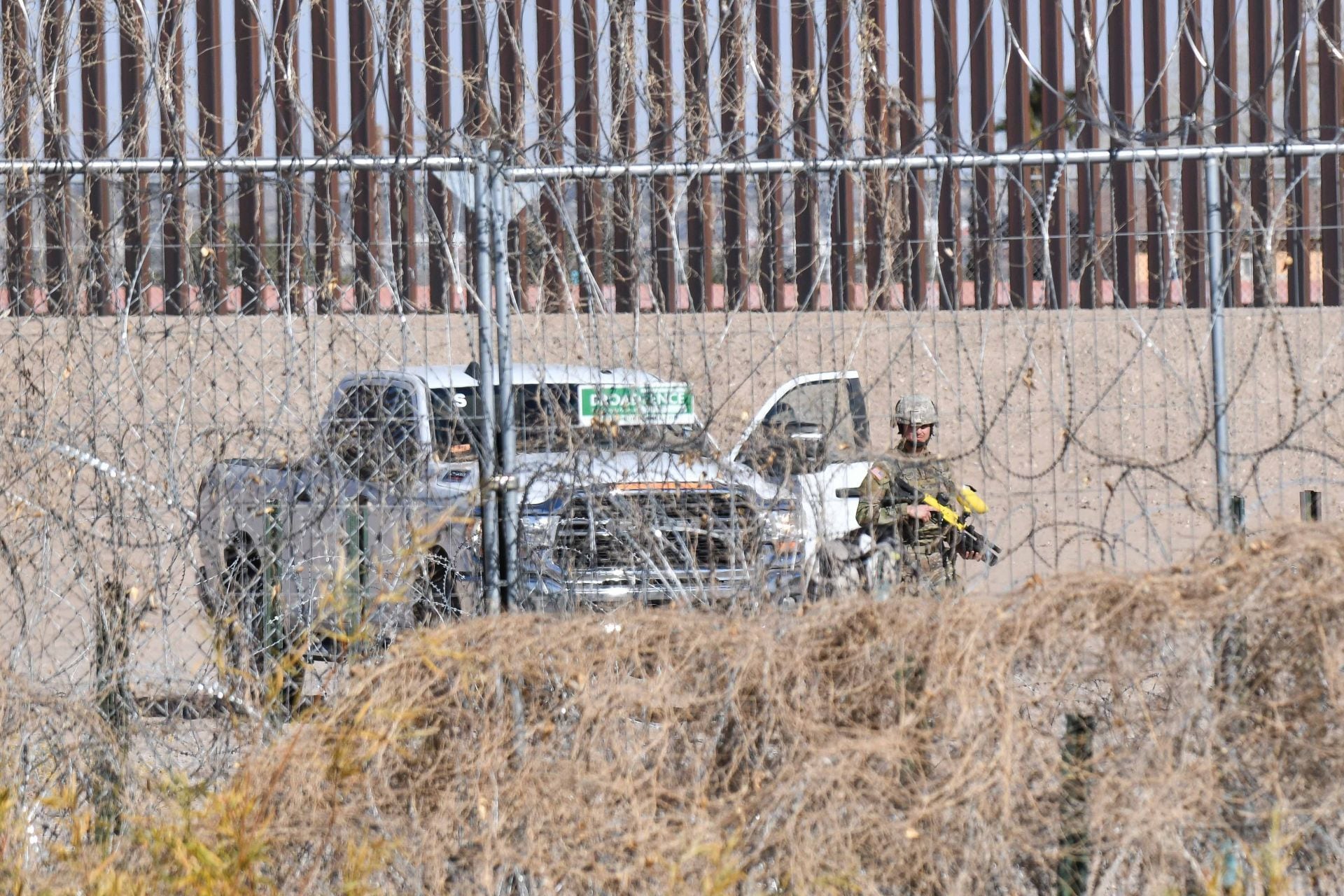 Pausa en aranceles de Trump a México: ¿De dónde saldrán los 10 mil soldados que reforzarán la frontera?