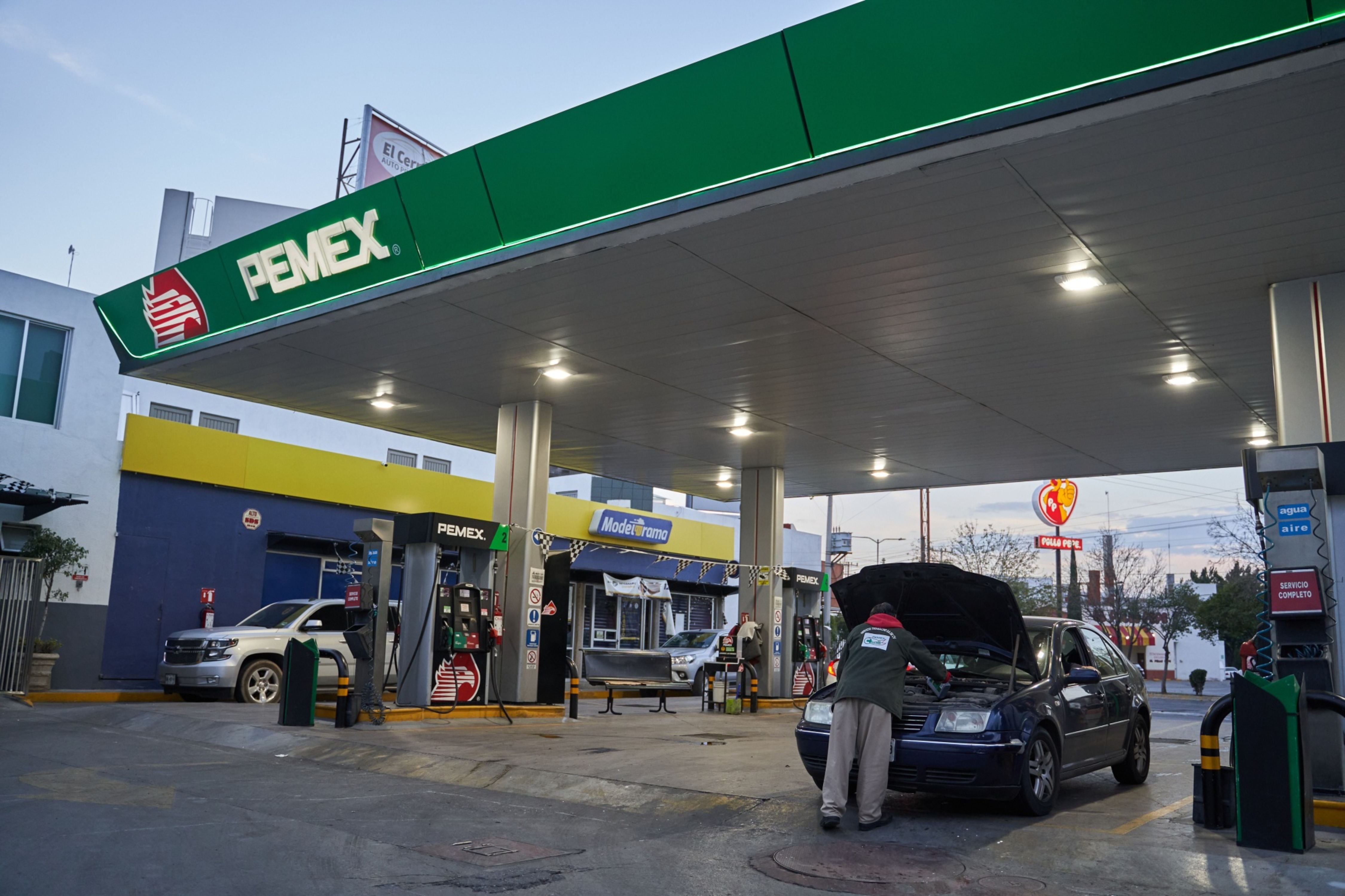 Hacienda estrena estímulos fiscales ‘de pilón’ para evitar ‘gasolinazos’ 