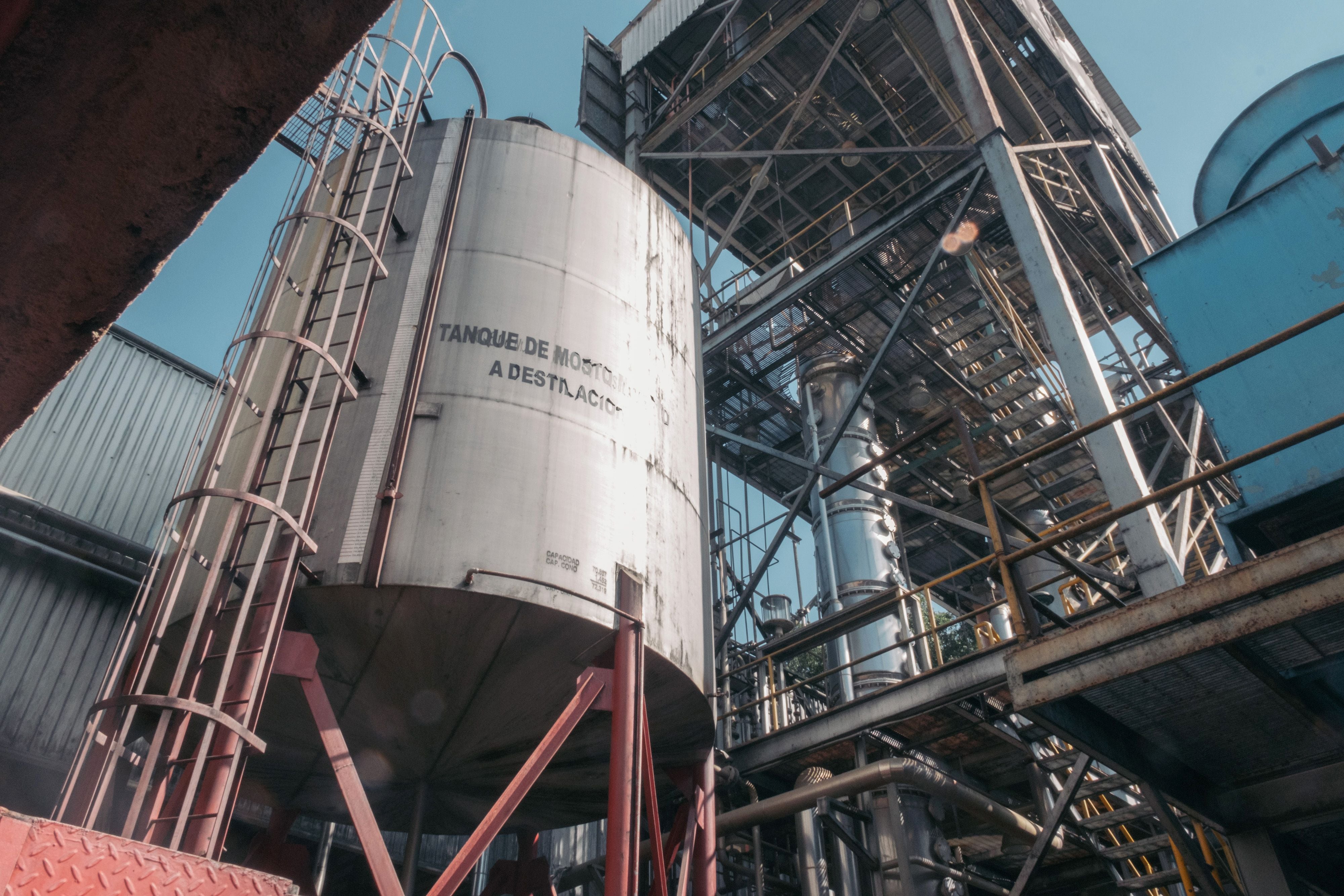 Un tanque de fermentación en una destilería de Tequila, México. (Foto: Bloomberg)