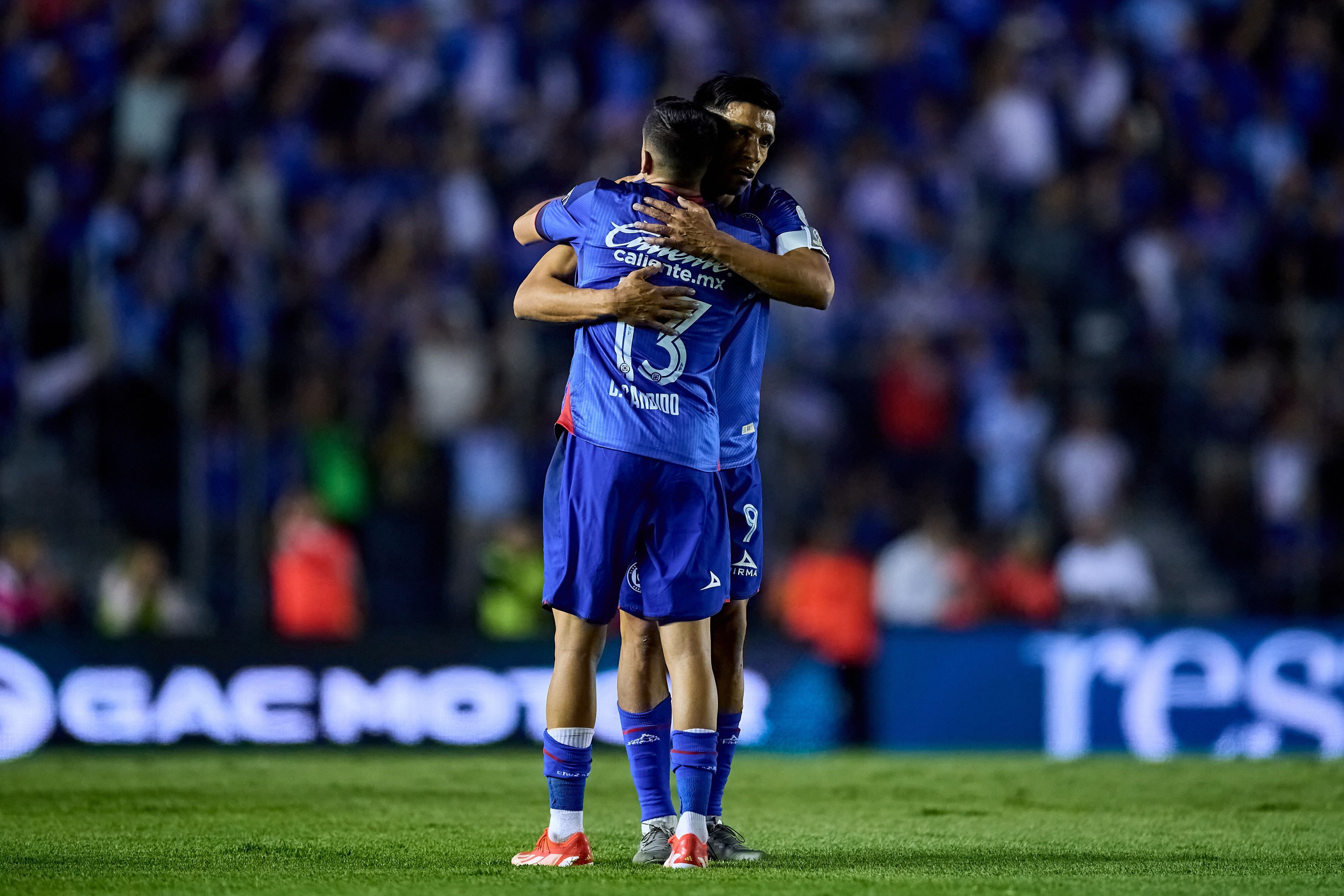 Cruz Azul llega con la confianza de la segunda posición de la tabla general para la semifinal del Clausura 2024. (Foto: Mexsport)