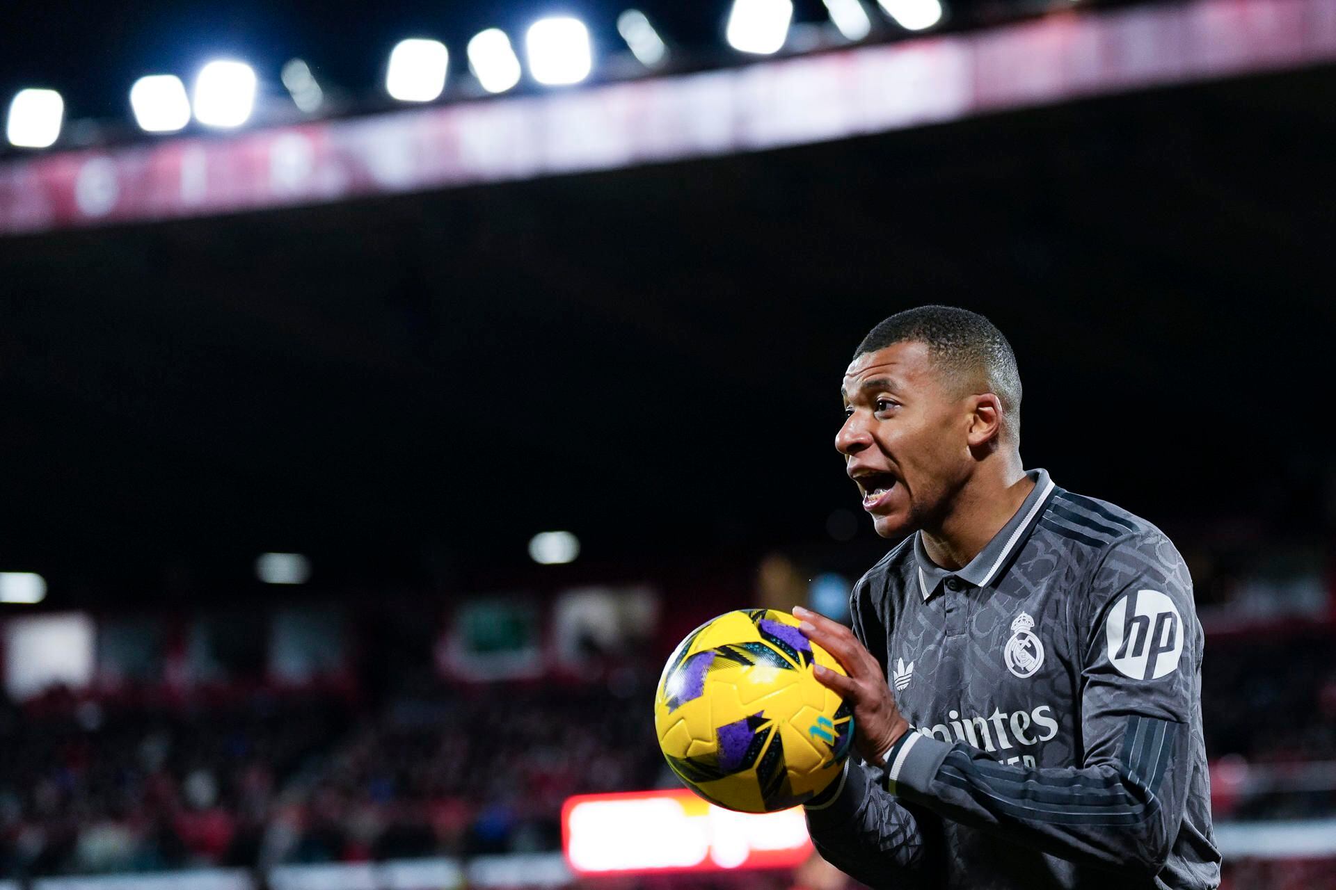 Mbappé fue convocado para la final de la Intercontinental en Qatar. (Foto: EFE).