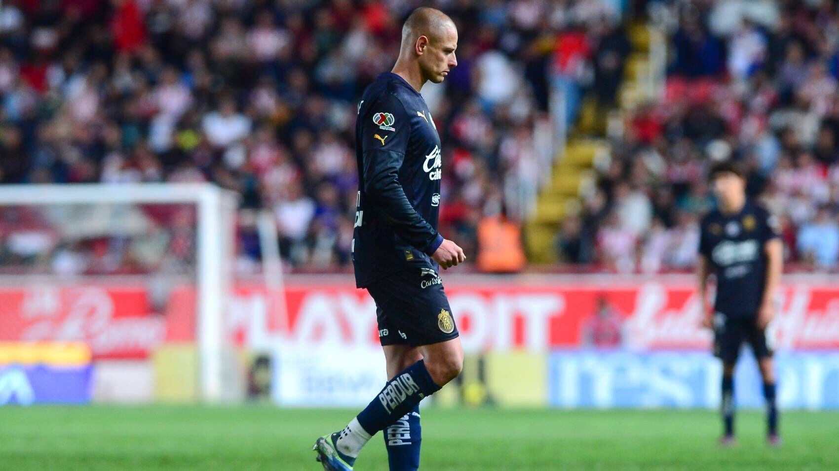 Chicharito en la derrota de Chivas en el Clausura 2025. (Foto: Mexsport) 