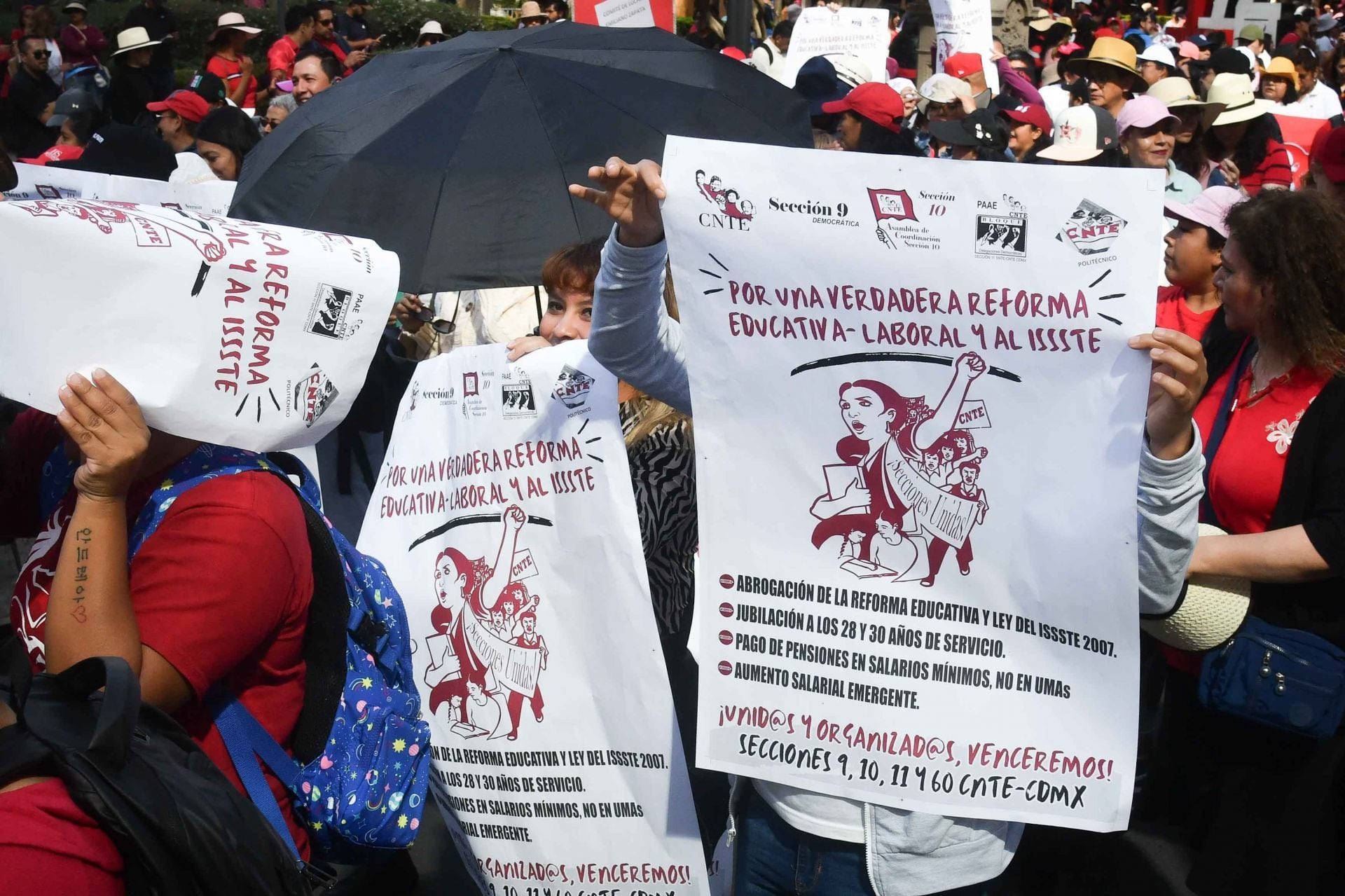 Los líderes de la CNTE han pedido hablar directamente con la presidenta. (FOTO: MARIO JASSO/CUARTOSCURO)