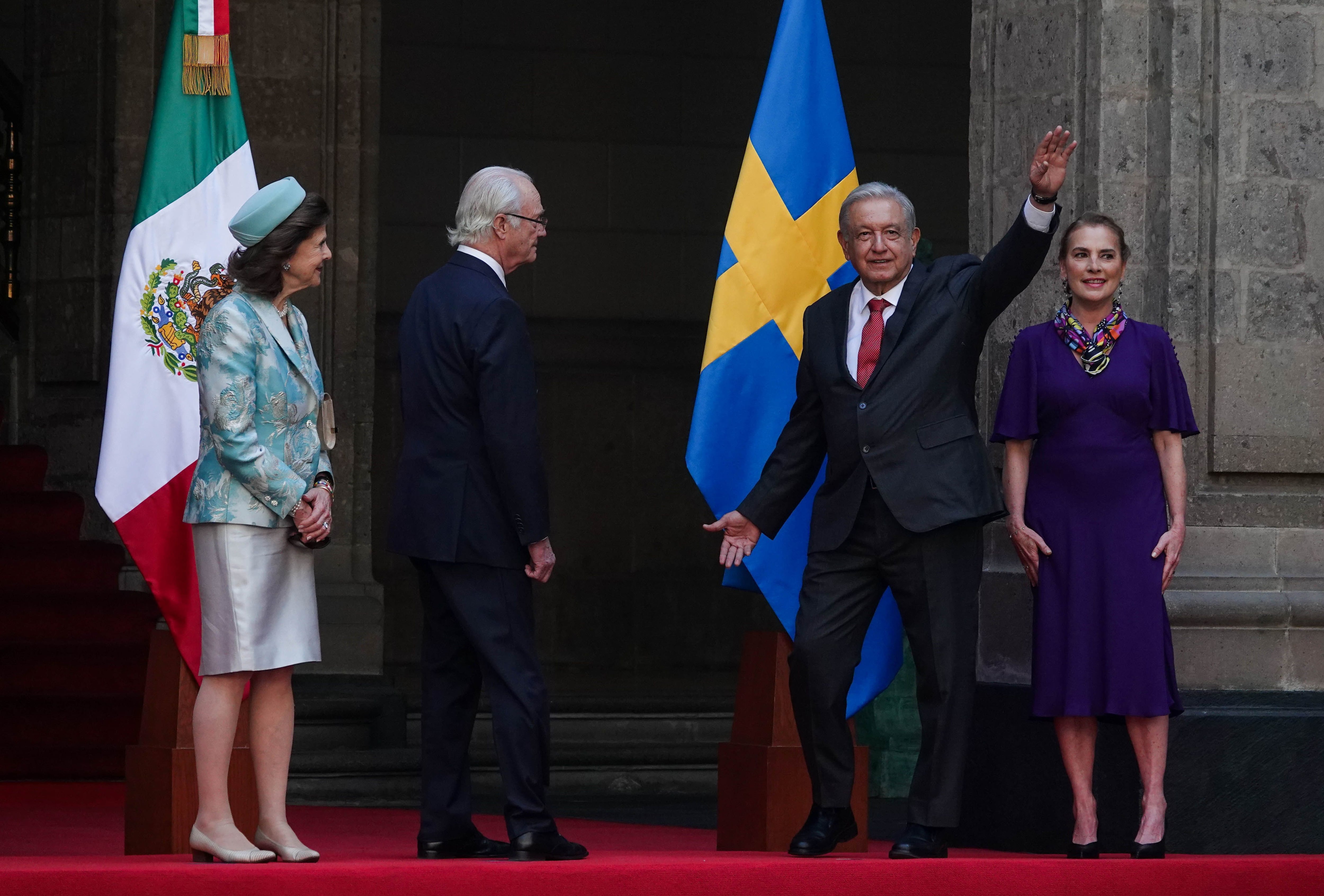 Andrés Manuel López Obrador y Beatriz Gutiérrez Muller recibieron a los reyes de Suecia en Palacio Nacional. (Foto: Cuartoscuro)