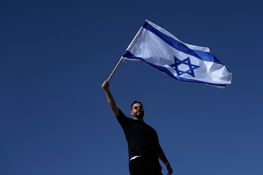 Fuerzas de Defensa de Israel detienen a 9 militares acusados de abuso; la ultraderecha protesta