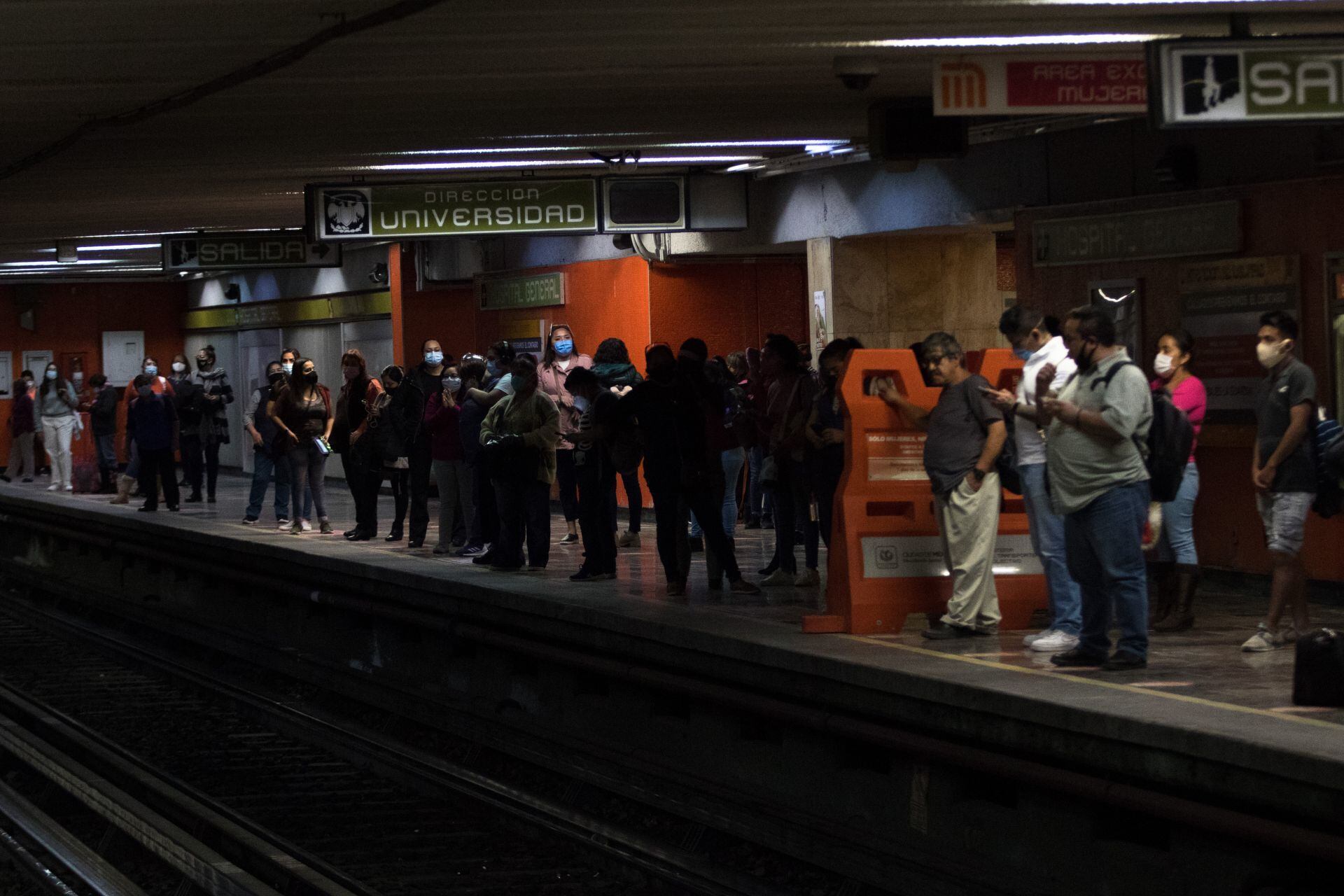 Regresa la luz al Metro: Línea 3 reanuda servicio tras corte de energía