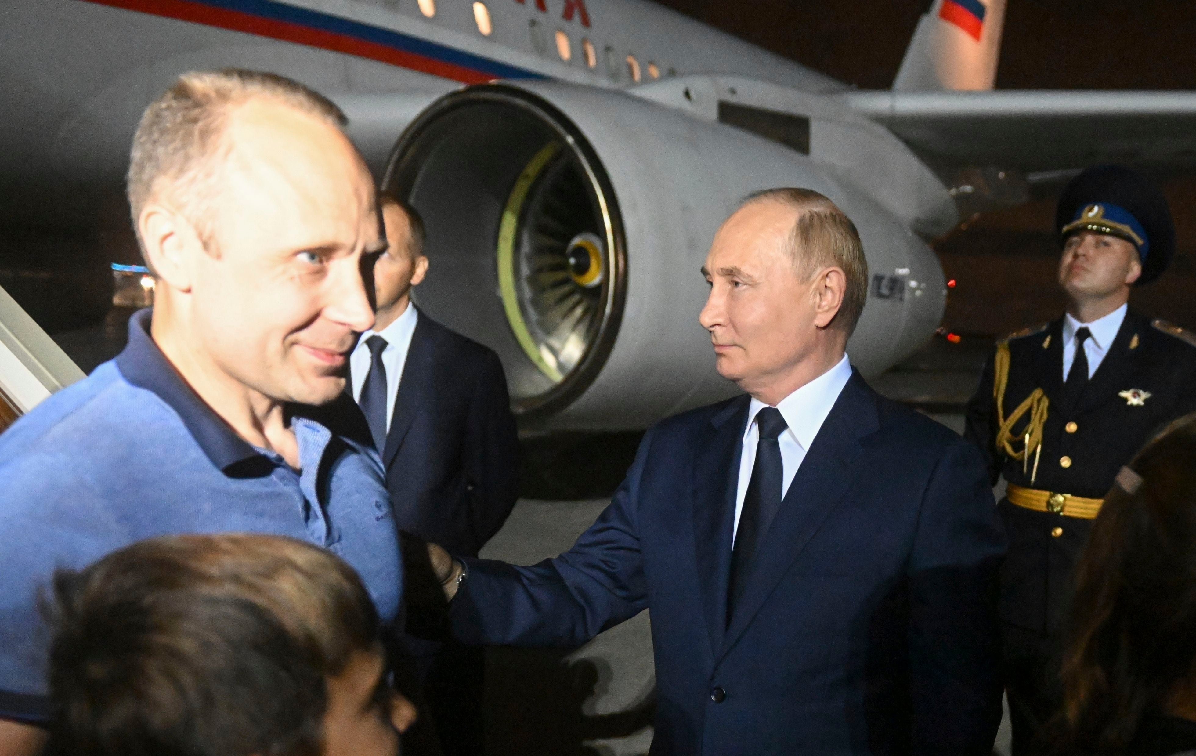 Vladimir Putin también recibió a presos rusos que estaban en al menos seis países.
