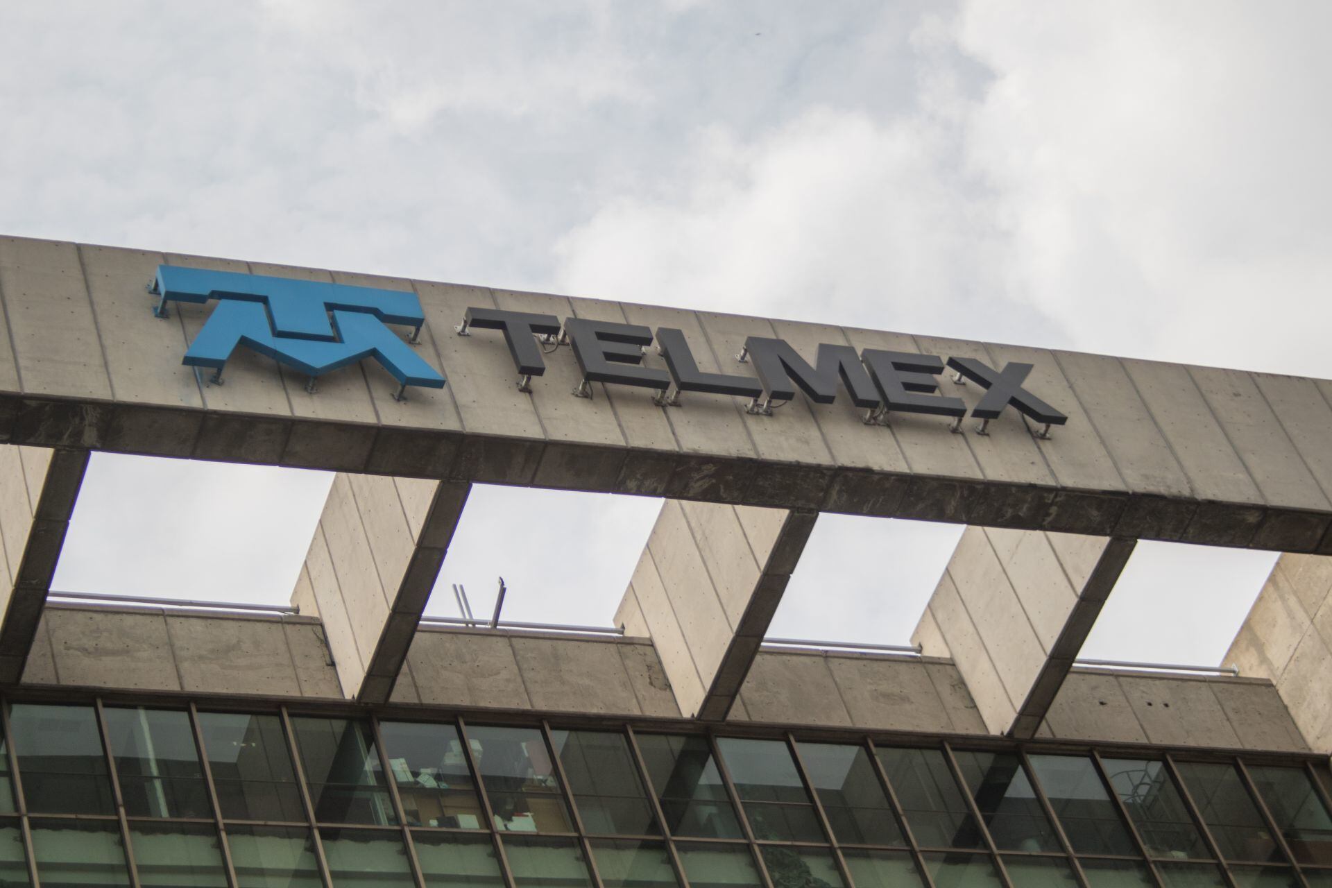 ¿Cuándo acaba la concesión de Telmex y puede AMLO quitársela? El IFT lo aclara