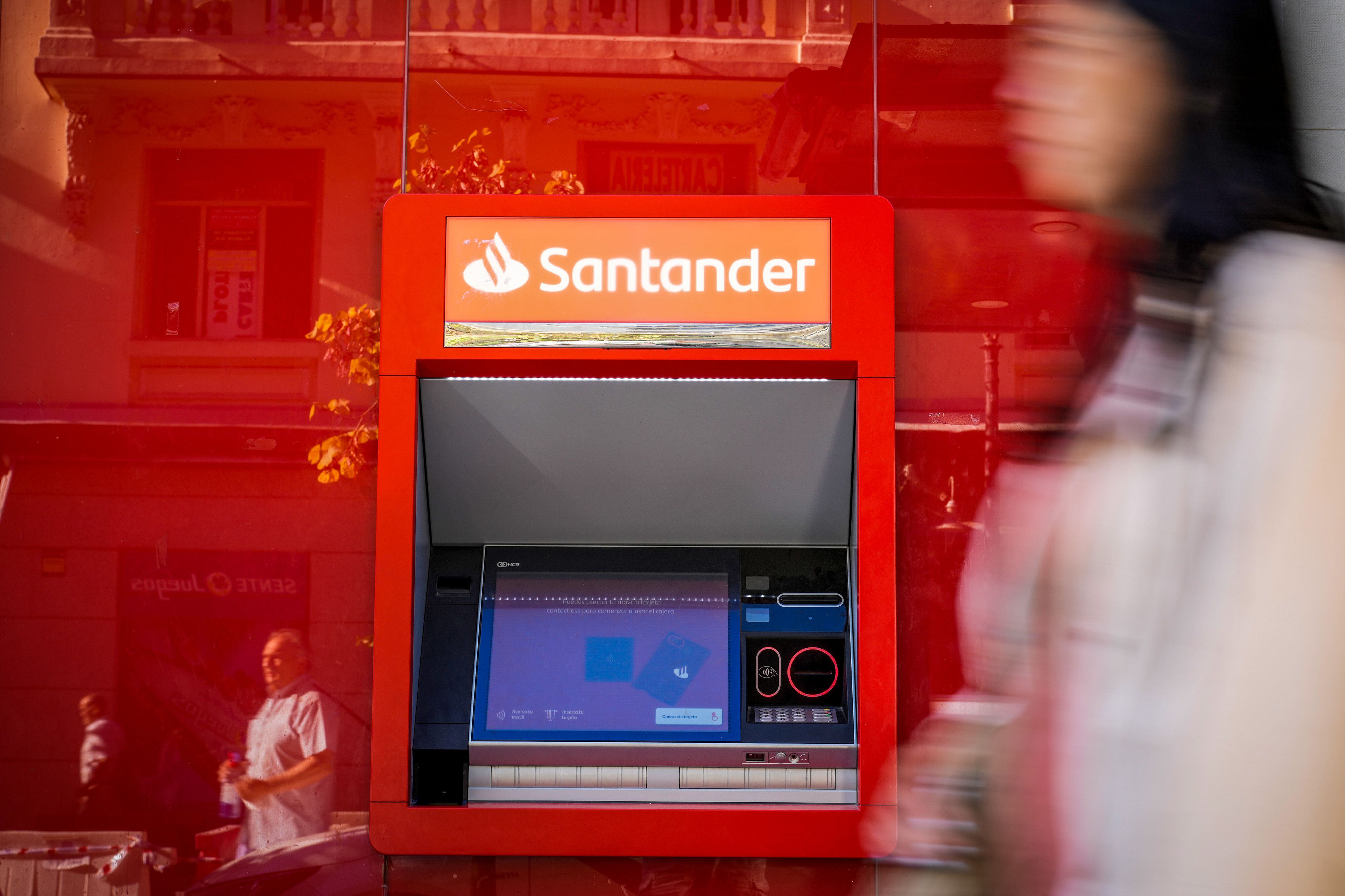 Santander e inversionistas españoles afirman que ven potencial de crecimiento en México.