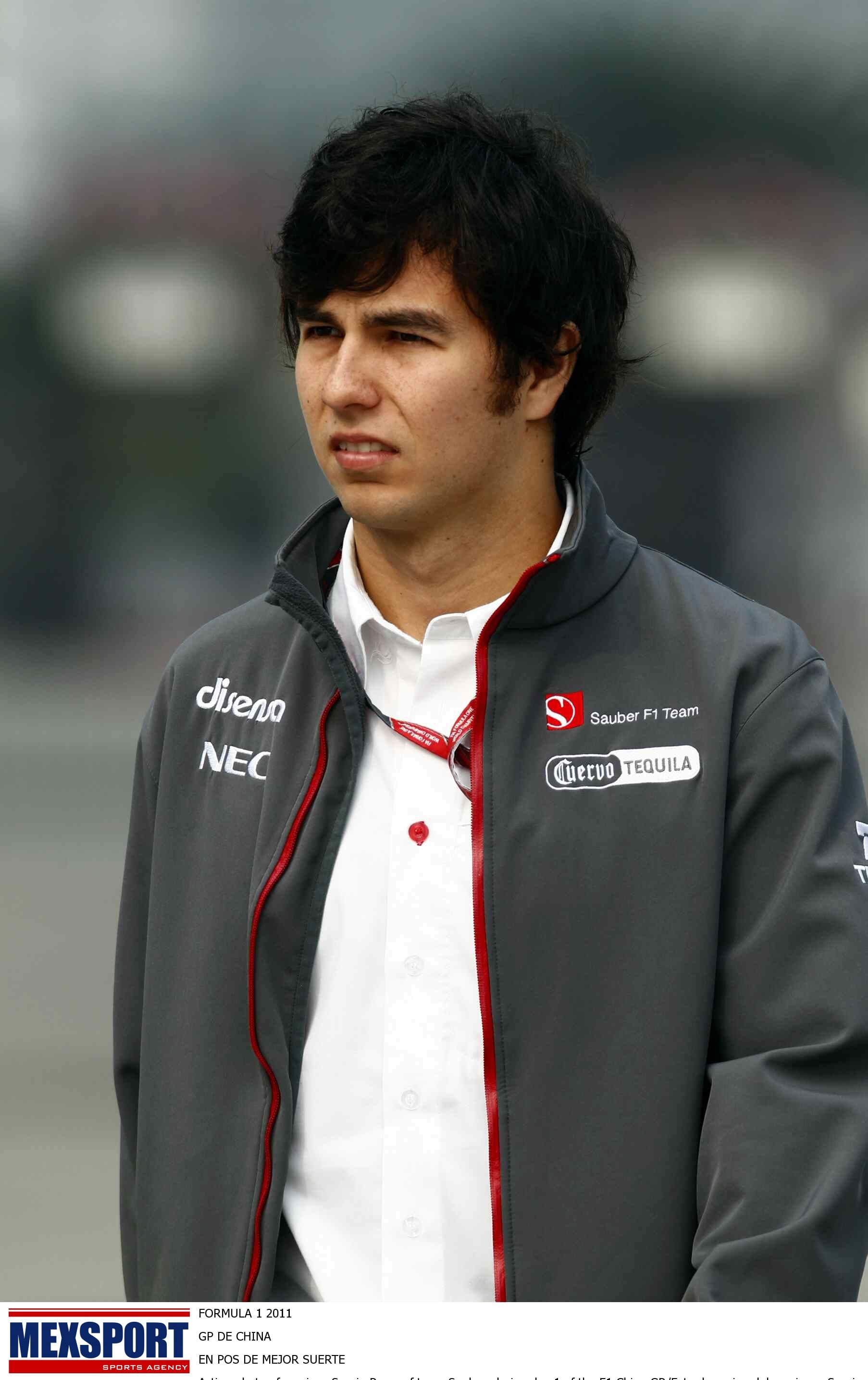 Sergio Pérez en el Gran Premio de China 2011. (Foto: Mexsport).