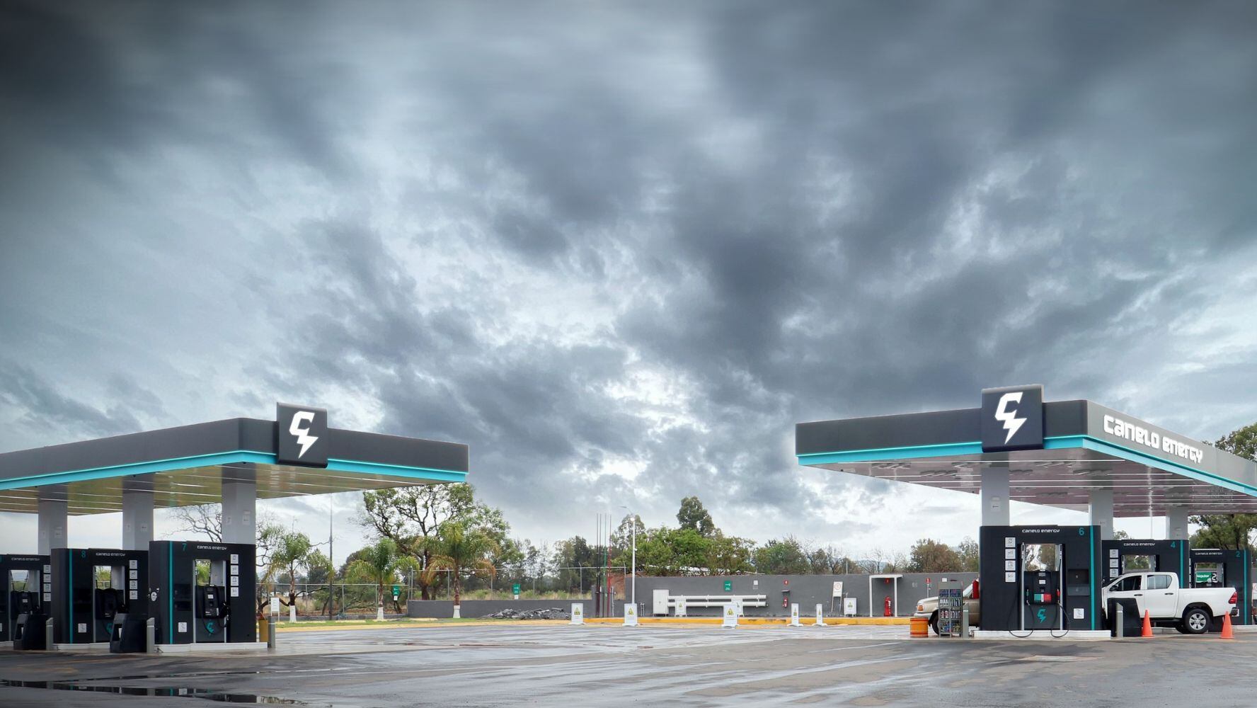 Las gasolineras de 'Canelo' Álvarez tienen algunas estaciones en Jalisco. (Foto: Facebook / @Canelo Energy)