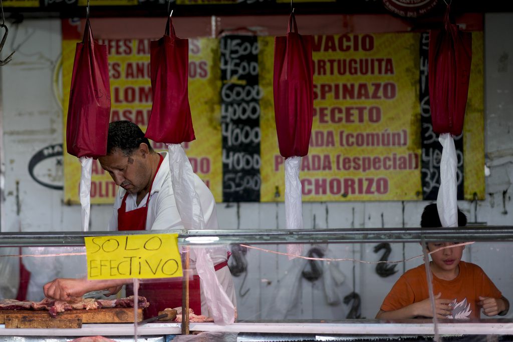 Inflación ‘arma un tango’ en Argentina: Cierra 2023 con su peor registro en 30 años