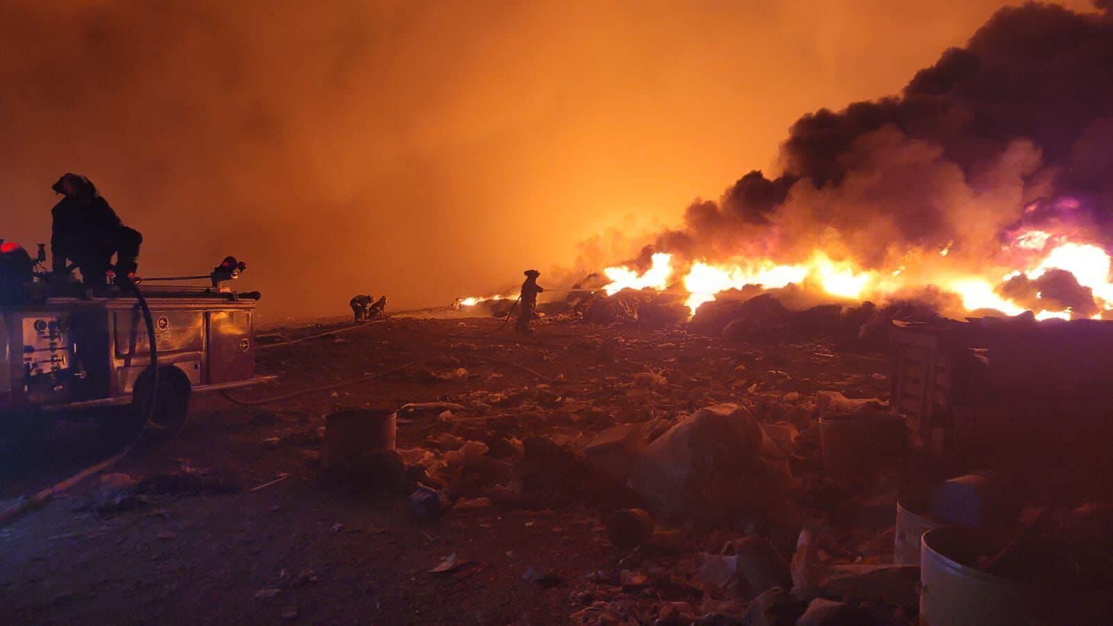 Se incendia basurero de Fresnillo; autoridades demandan construcción de relleno sanitario