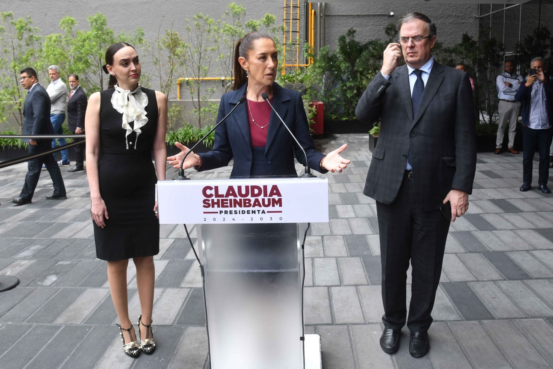 Claudia Sheinbaum, virtual presidenta electa, Altagracia Gómez y Marcelo Ebrard participaron en una reunión con empresarios.