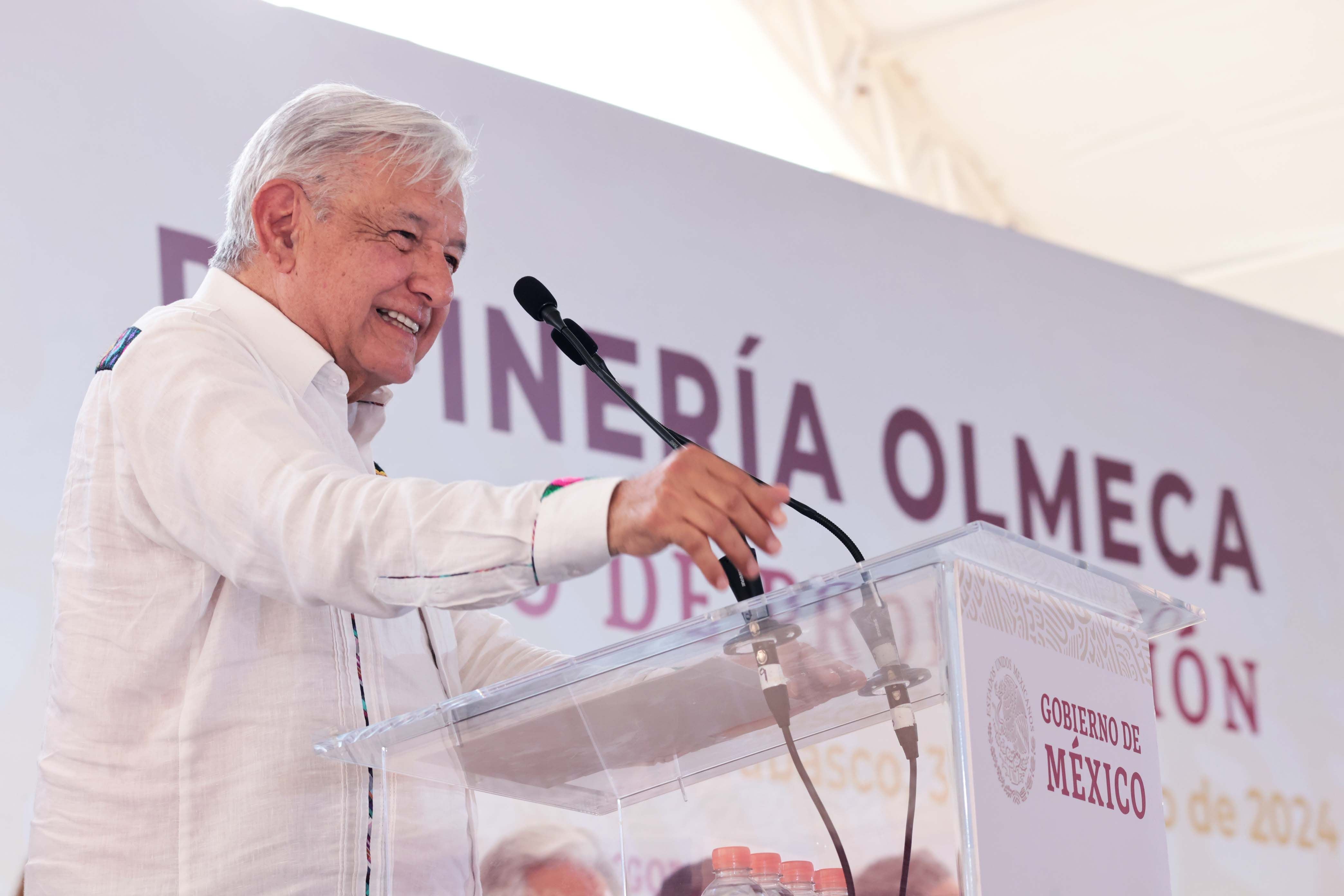 AMLO: en 15 días producirá Dos Bocas 20% de la gasolina del país