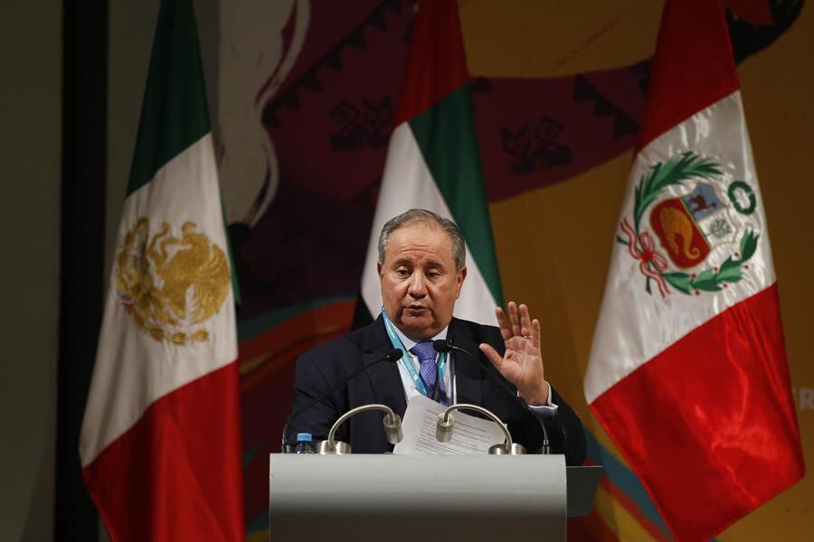 Gobierno peruano hace oficial la salida de su embajador en México