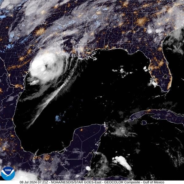 ‘Debby’ toma fuerza: Prevén desastres por lluvias ante choque de huracán en Florida