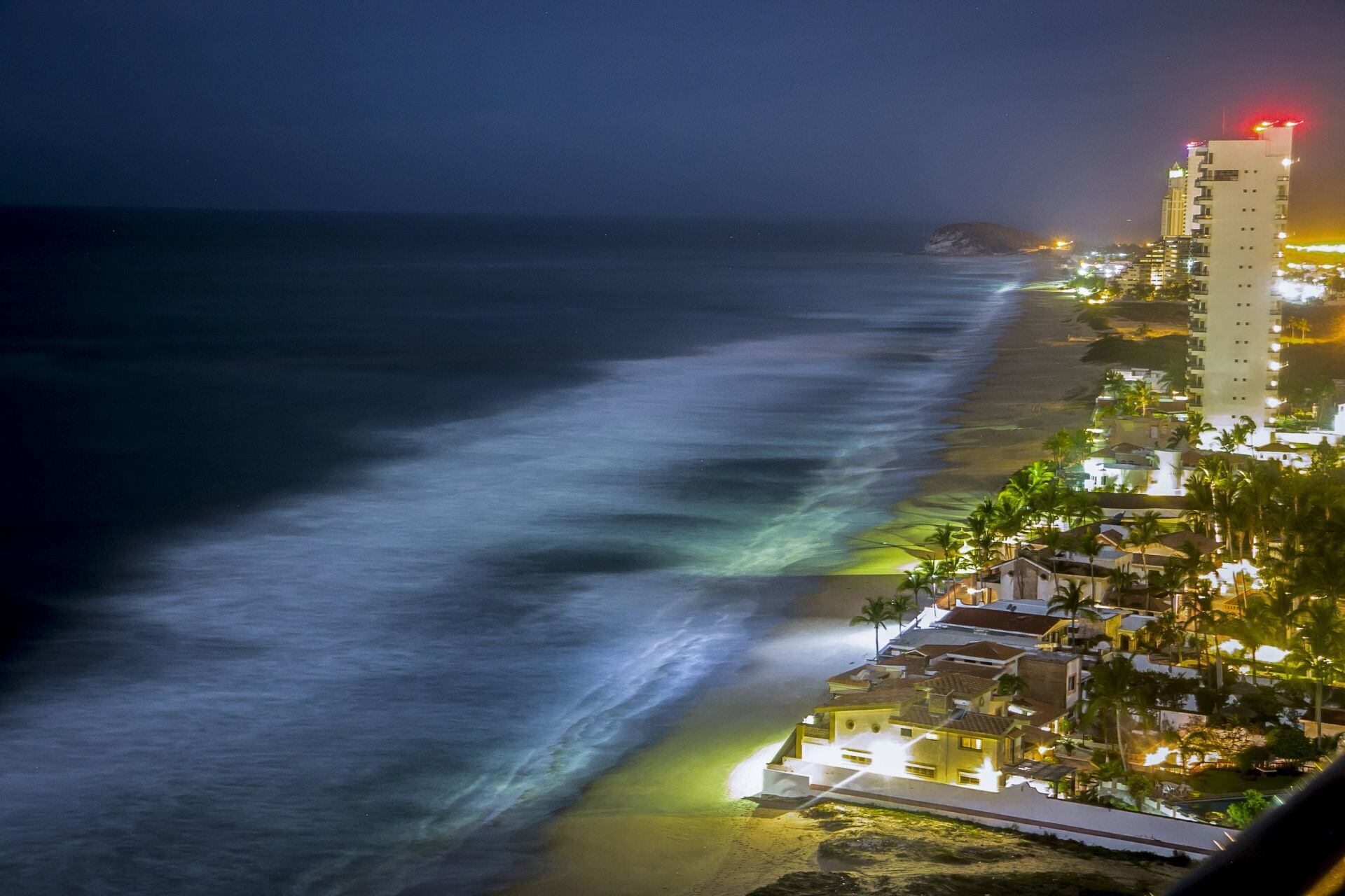 Semana Santa: Playas de México se ‘sacuden’ el COVID y reciben a miles de turistas