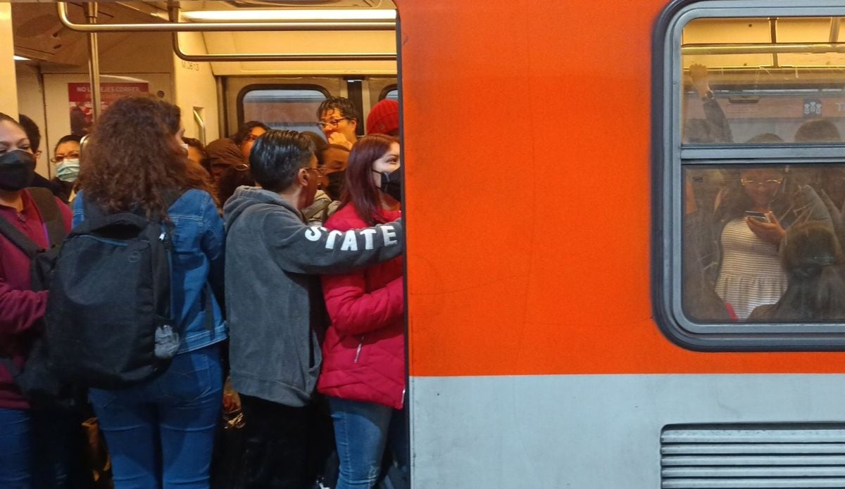 ¡‘Métele nitro’ Metro de CDMX! Reportan retrasos de 10 a 15 minutos en 5 líneas este viernes 