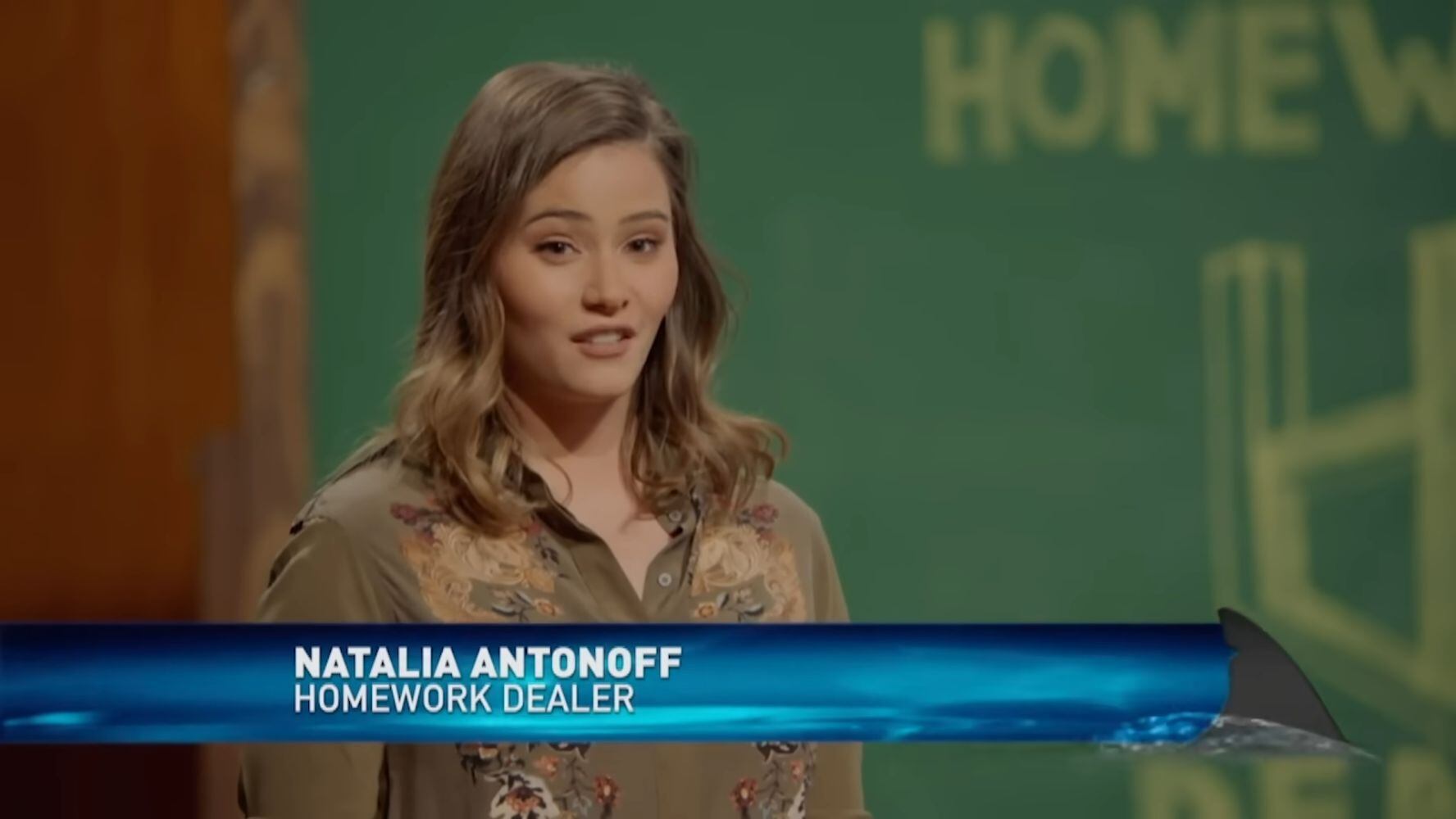 Natalia Antonoff presentó 'Homework Dealer' en 'Shark Tank México'. (Foto: YouTube / @SharkTankMexico)