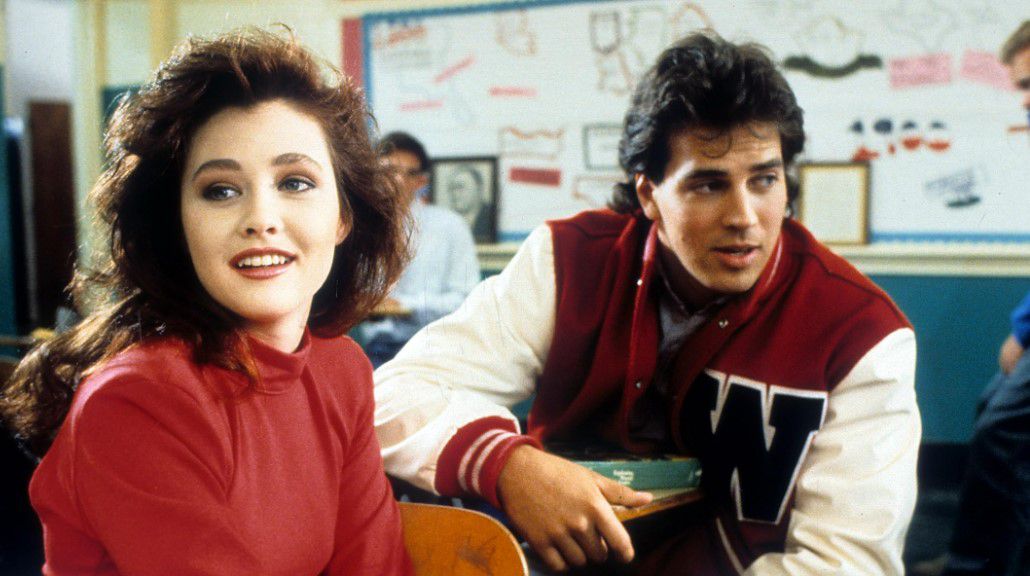 Shannen Doherty y Patrick Labyorteaux en 'Escuela de jóvenes asesinos' (1988). (Foto: IMDb).