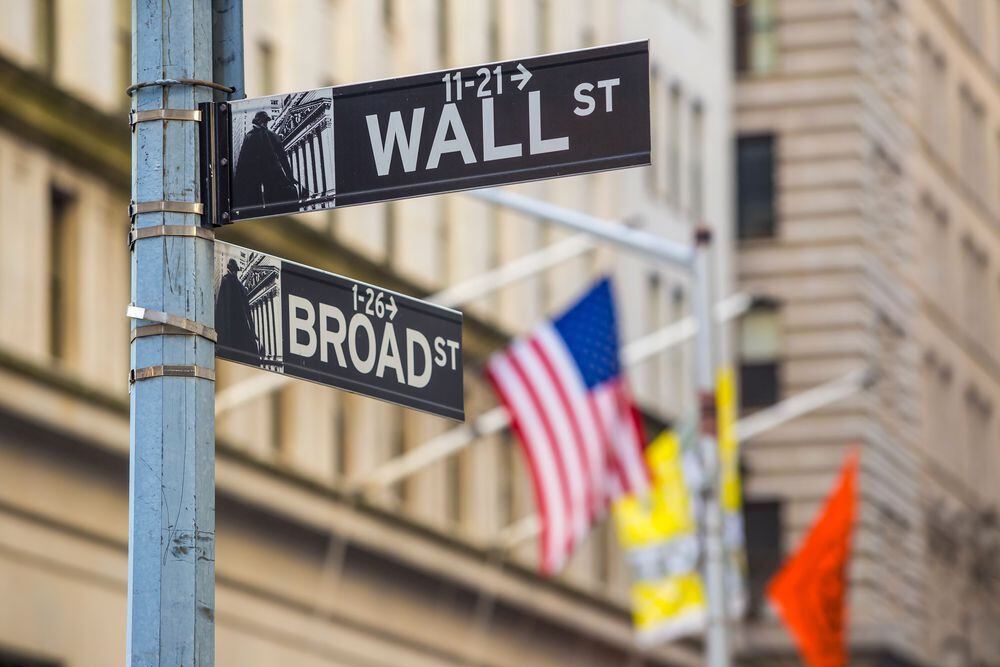 Wall Street se toma ‘con cautela’ posición de la Fed sobre tasas