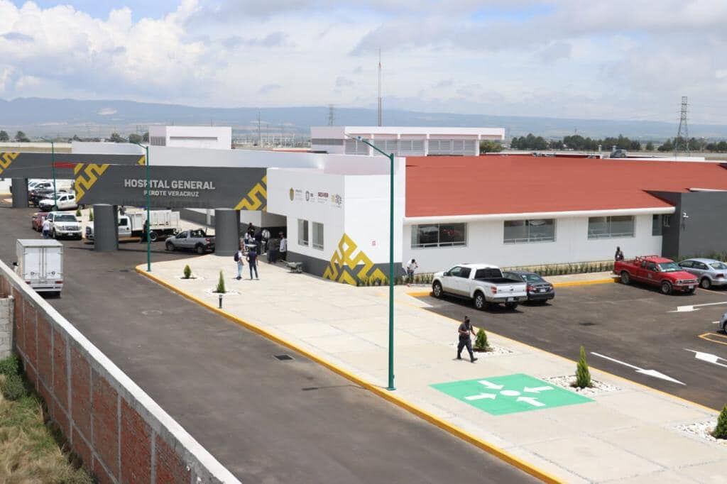 Fuga de agua en hospital de Perote, Veracruz, a un día de la inauguración