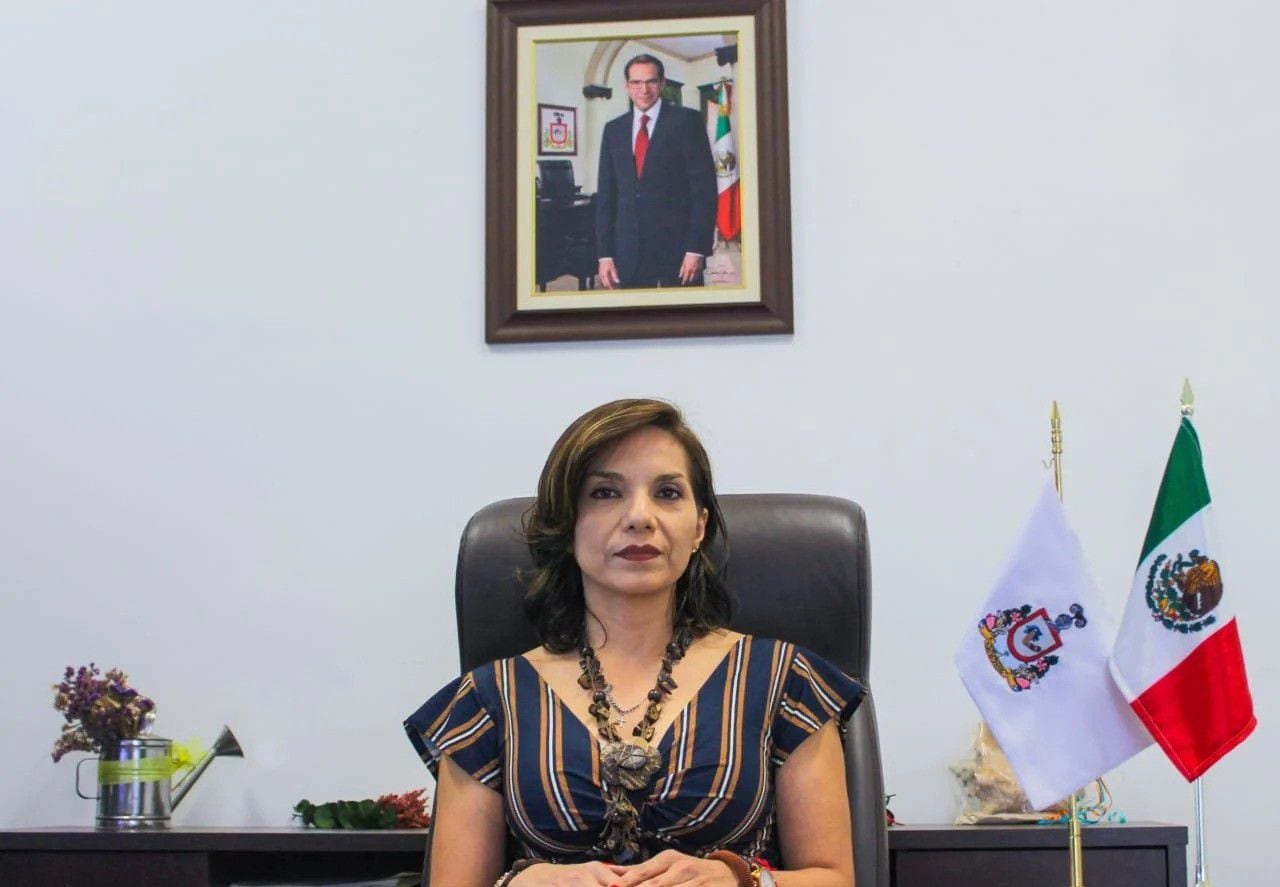 Leticia Delgado realizó gran parte de su carrera política en Colima, a diferencia de su hermano Mario Delgado que ha sido funcionario público en la CDMX. [Fotografía. Gobierno de Colima]