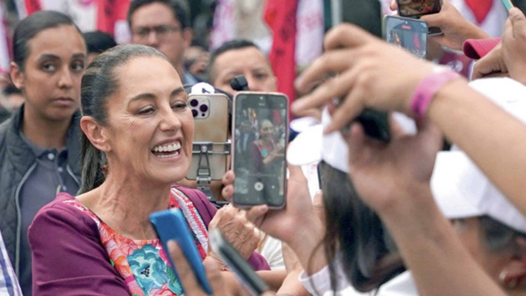 Claudia Sheinbaum ha registrado una ventaja electoral sobre Xóchitl Gálvez en las encuestas, la cual prácticamente se ha mantenido sin variaciones.