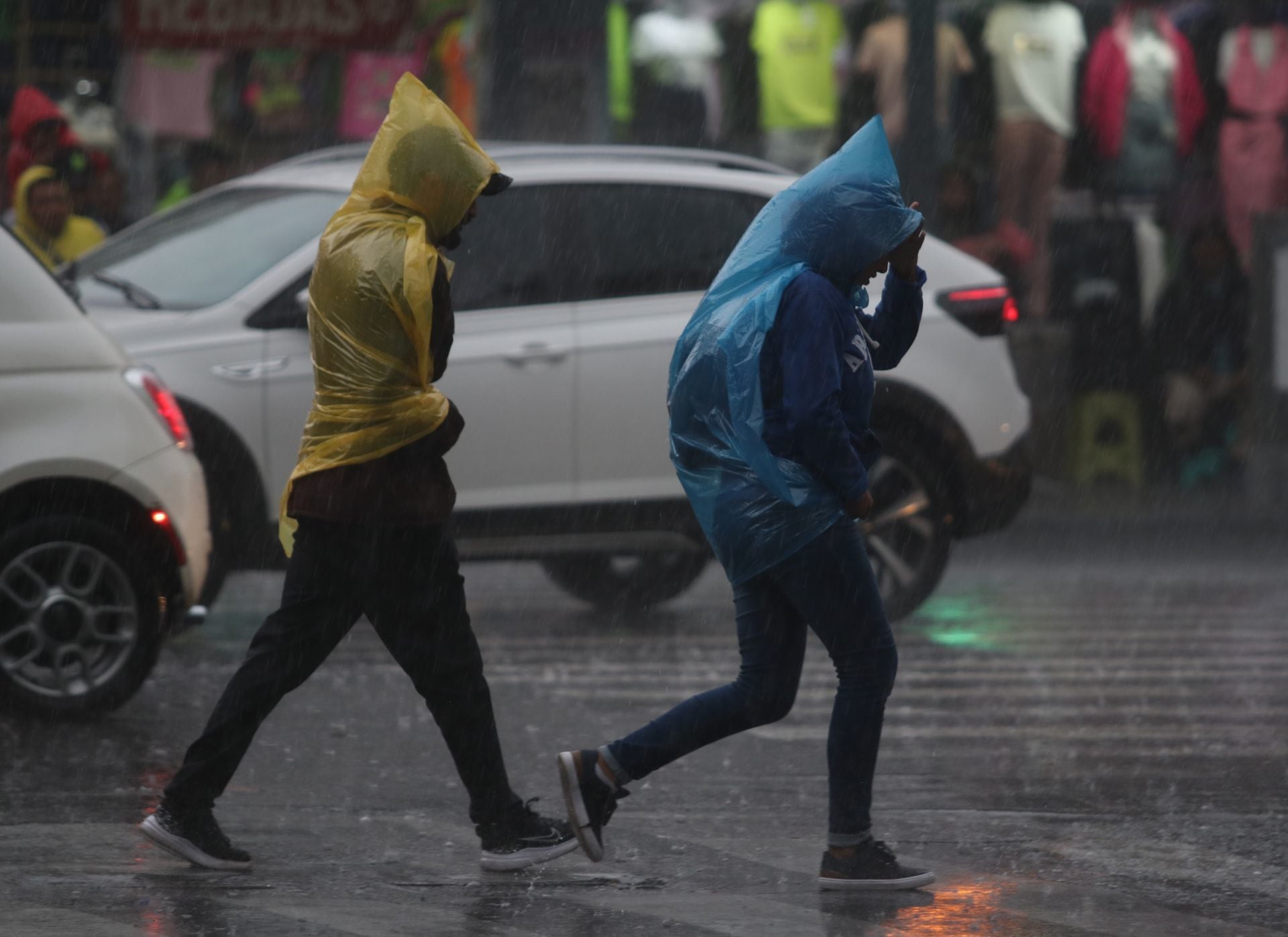 ‘Tus besos fríos como la lluvia’: CDMX activa alerta por precipitaciones este domingo