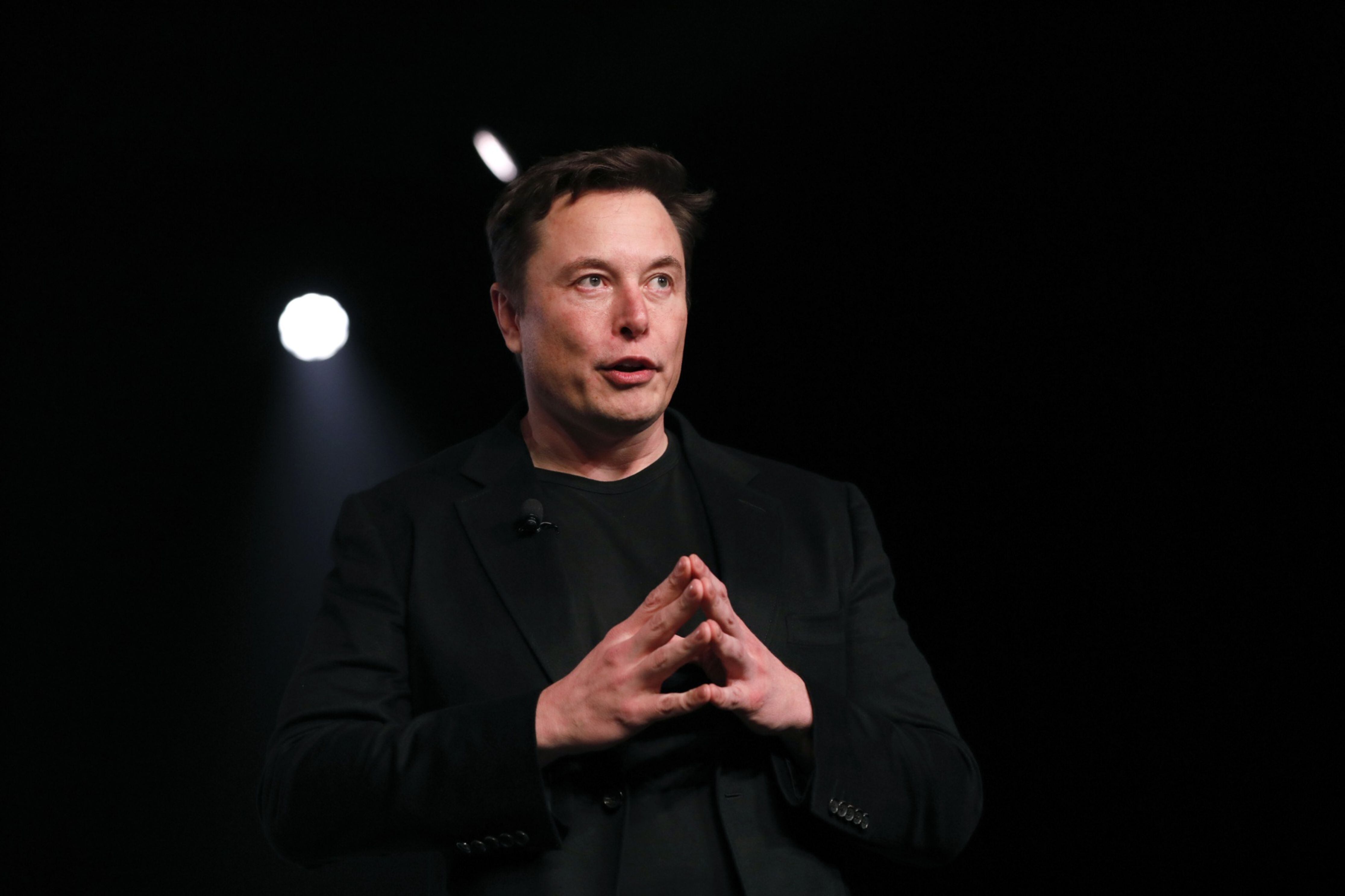 Ejecutivos de Twitter desmienten a Musk: Acuerdo de compra no está ‘en pausa’