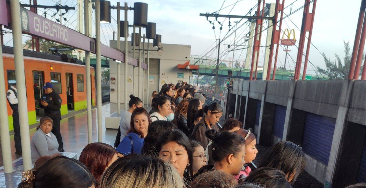 Usuarios del Metro ya están pegando el ‘grito’ este jueves... pero por retrasos y empujones en 4 líneas