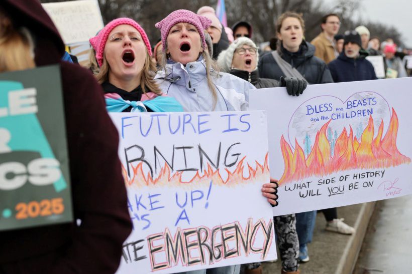 La Marcha de las Mujeres volvió a salir ocho después de la primera protesta en contra del presidente Trump. EFE