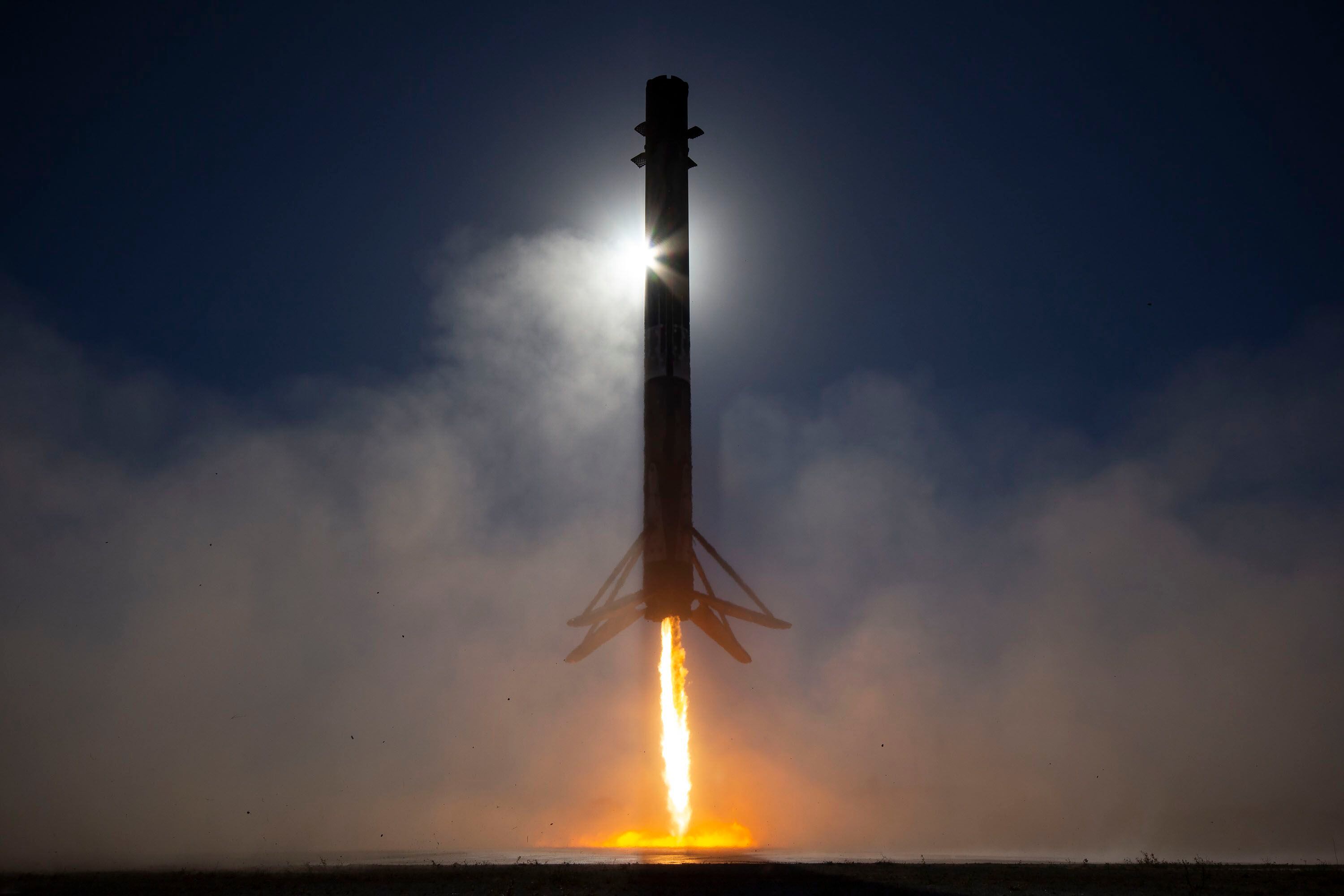 Musk llegará a la Luna... aunque no como quería: cohete Falcon 9 chocará pronto y esta es la razón