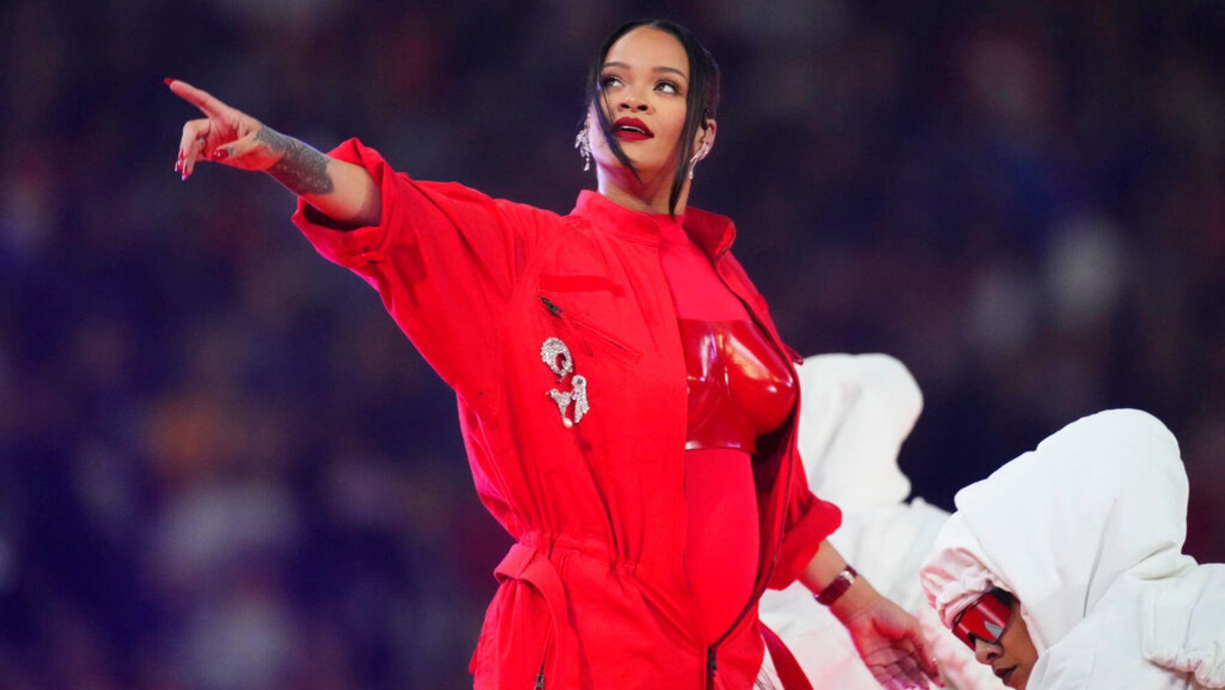 Rihanna se presentó en el Super Bowl LVII. (Foto: AP)