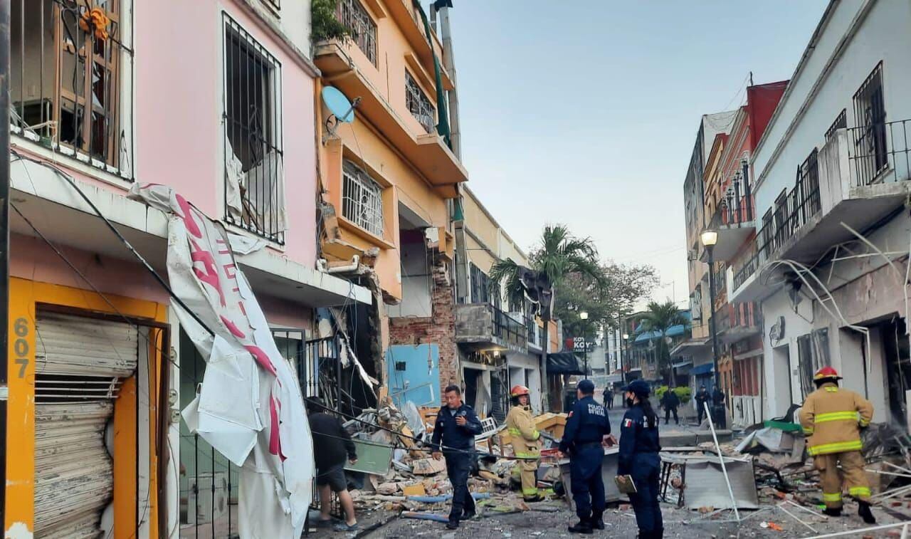 Explosión en taquería de Villahermosa deja al menos una persona muerta