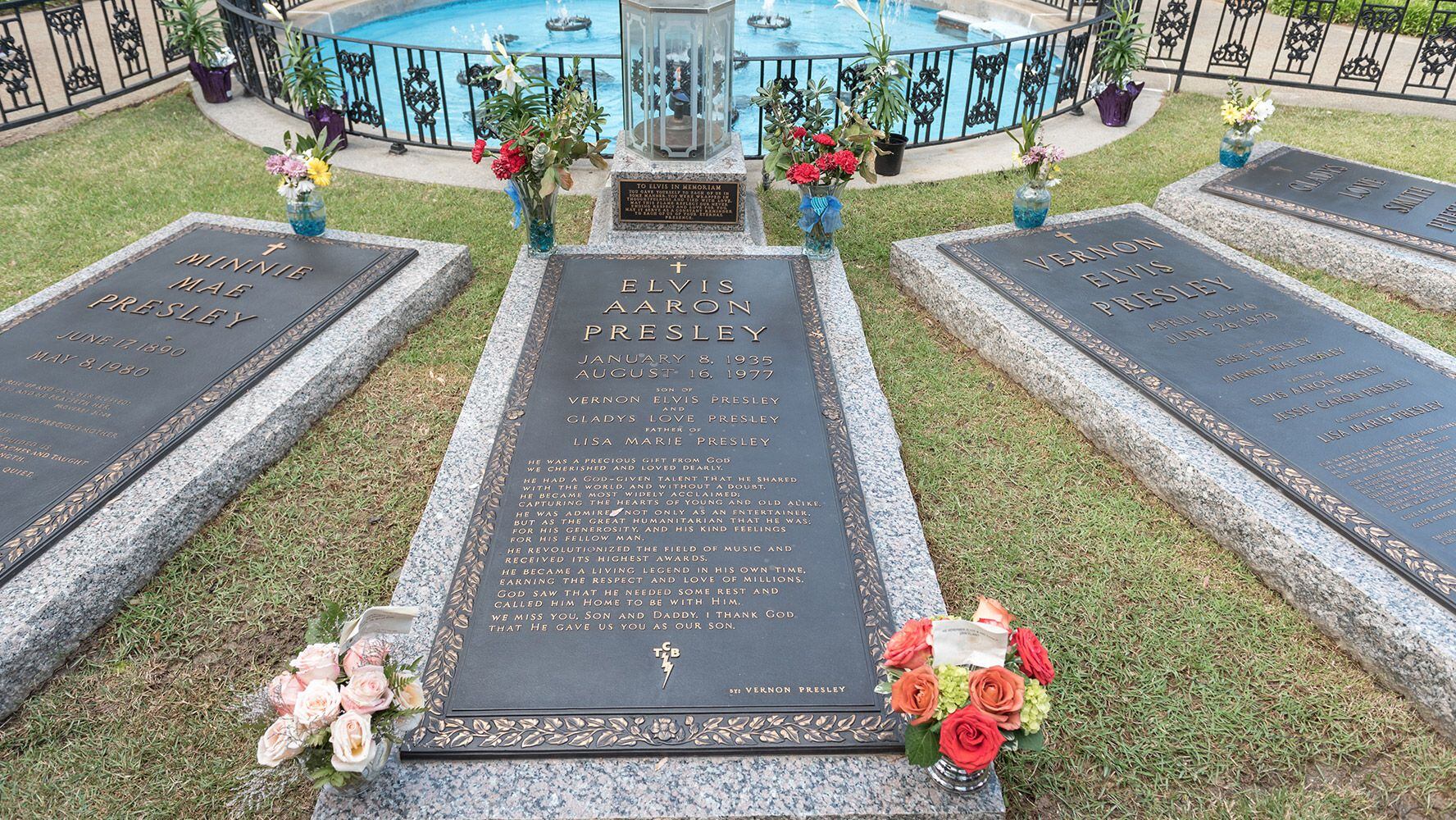 Los restos de Elvis Presley y sus familiares están enterrados en Graceland. (Foto: Shutterstock)
