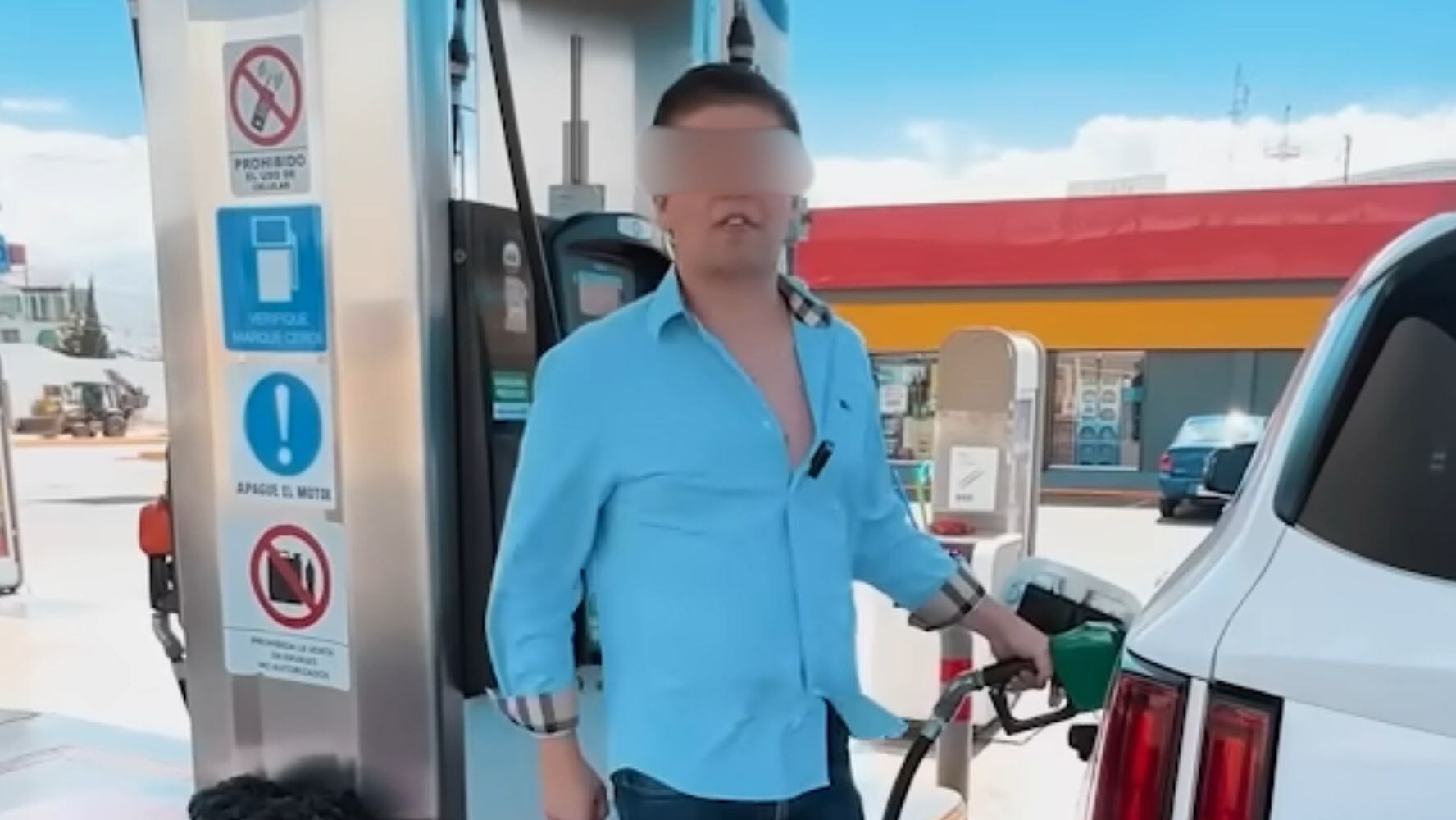 'Fofo' Márquez presumió un video en unas gasolineras. (Foto: YouTube / @FOFOMARQUEZ1)