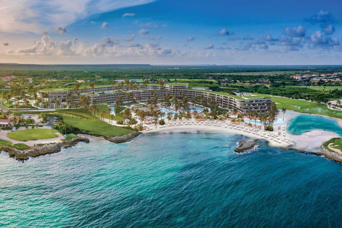 Una de las aperturas hoteleras más esperadas del Caribe: St. Regis Cap Cana.  
