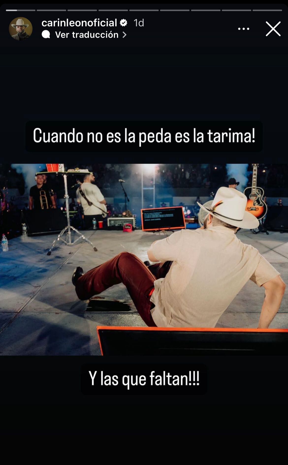 Carín León aseguró que su caída fue culpa de la tarima. (Foto: Instagram / @carinleonoficial)