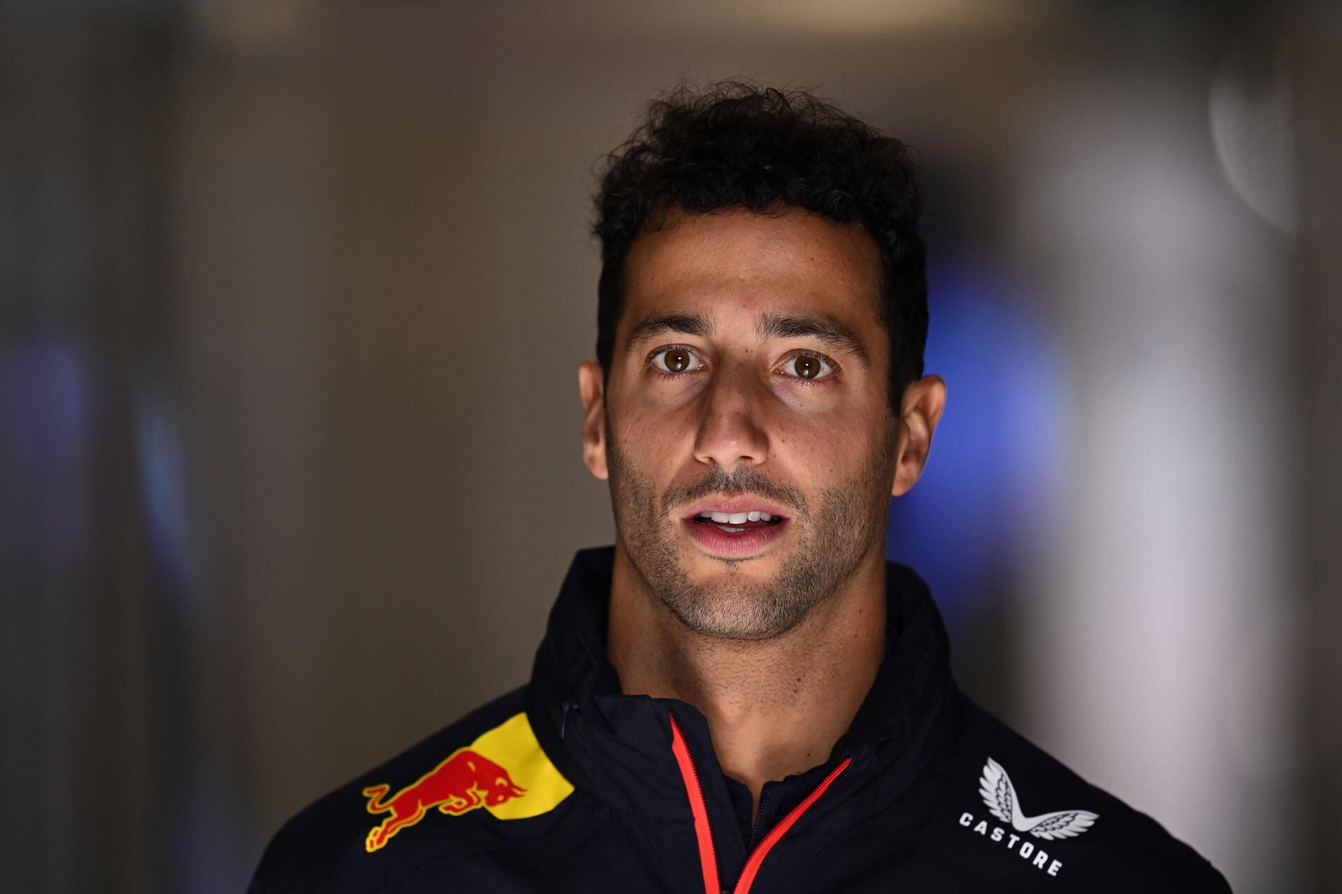 Daniel Ricciardo corrió en Red Bull hace algunos años y compartió asiento con Verstappen. (Foto: EFE)