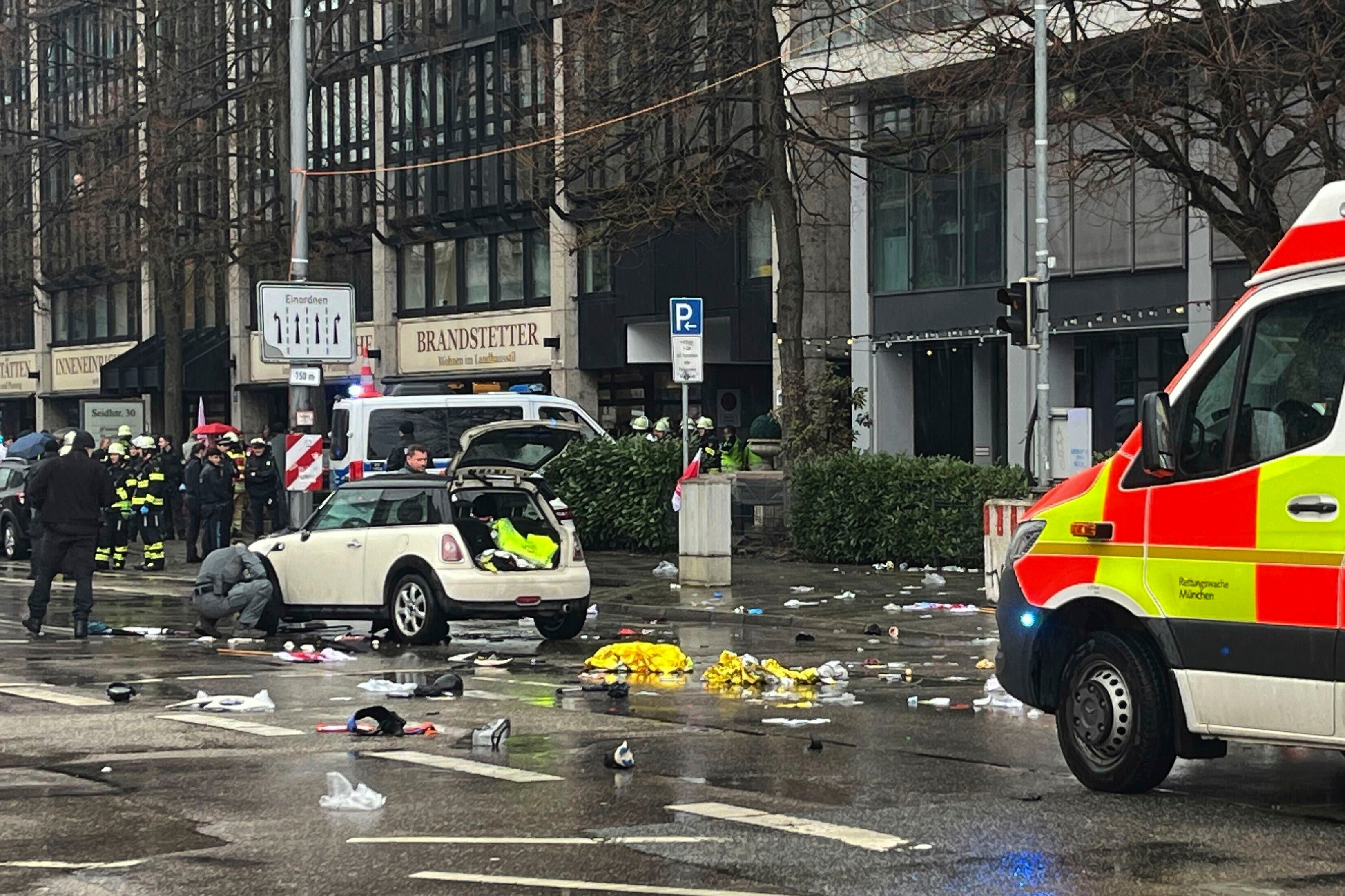 Atropello masivo en Múnich, Alemania: Auto embiste a multitud y deja 28 heridos; analizan atentado