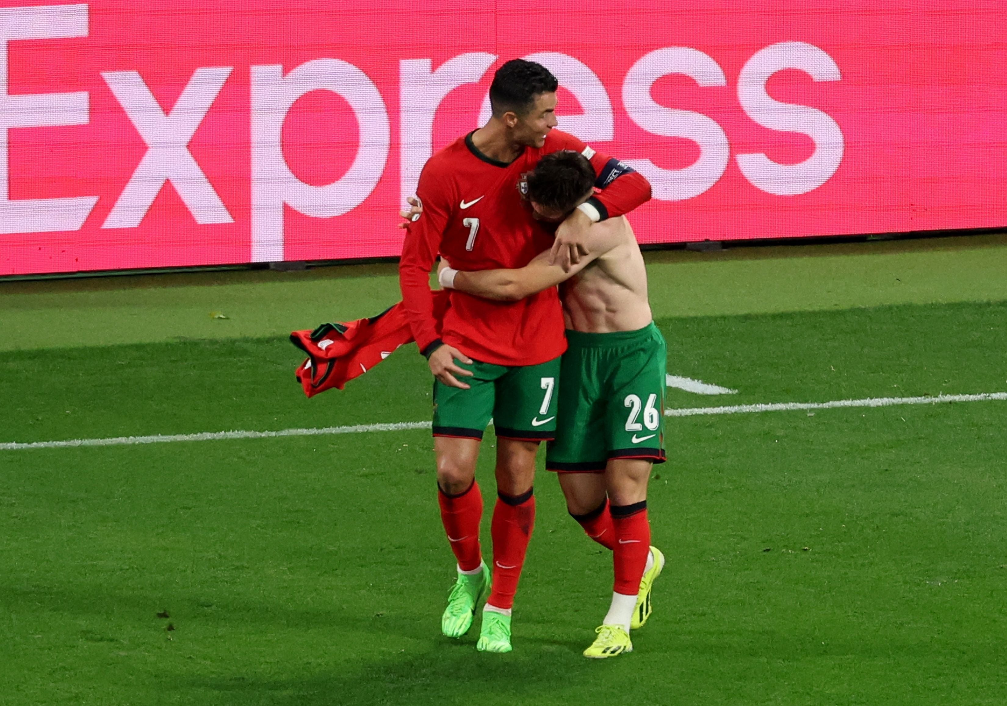 Portugal gana de último minuto ante Chequia. (Foto: EFE)