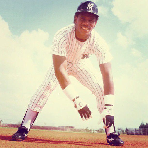 Rickey Henderson jugó por más de 20 años beisbol profesional en las Grandes Ligas.