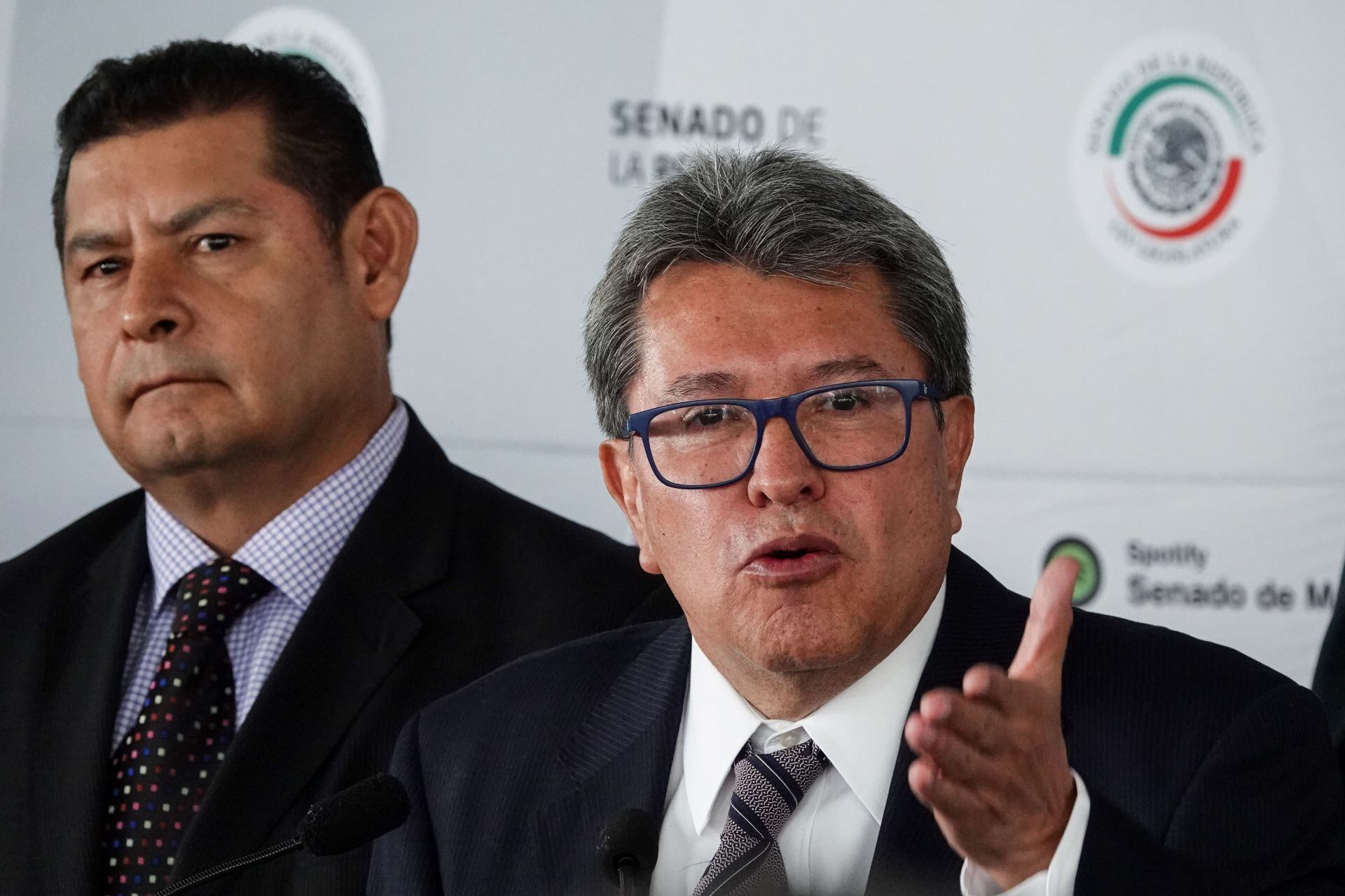 Monreal quiere la paz: presentará plan de reconciliación nacional en Arena México