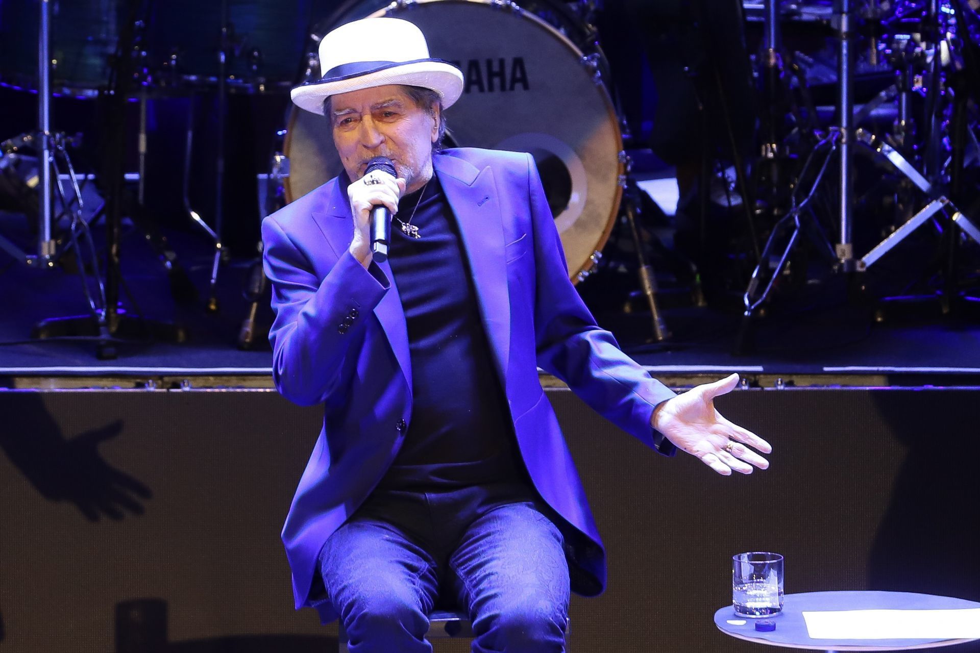 Por más de dos horas, Joaquín Sabina brindó su último concierto en México. (Foto: Cuartoscuro)